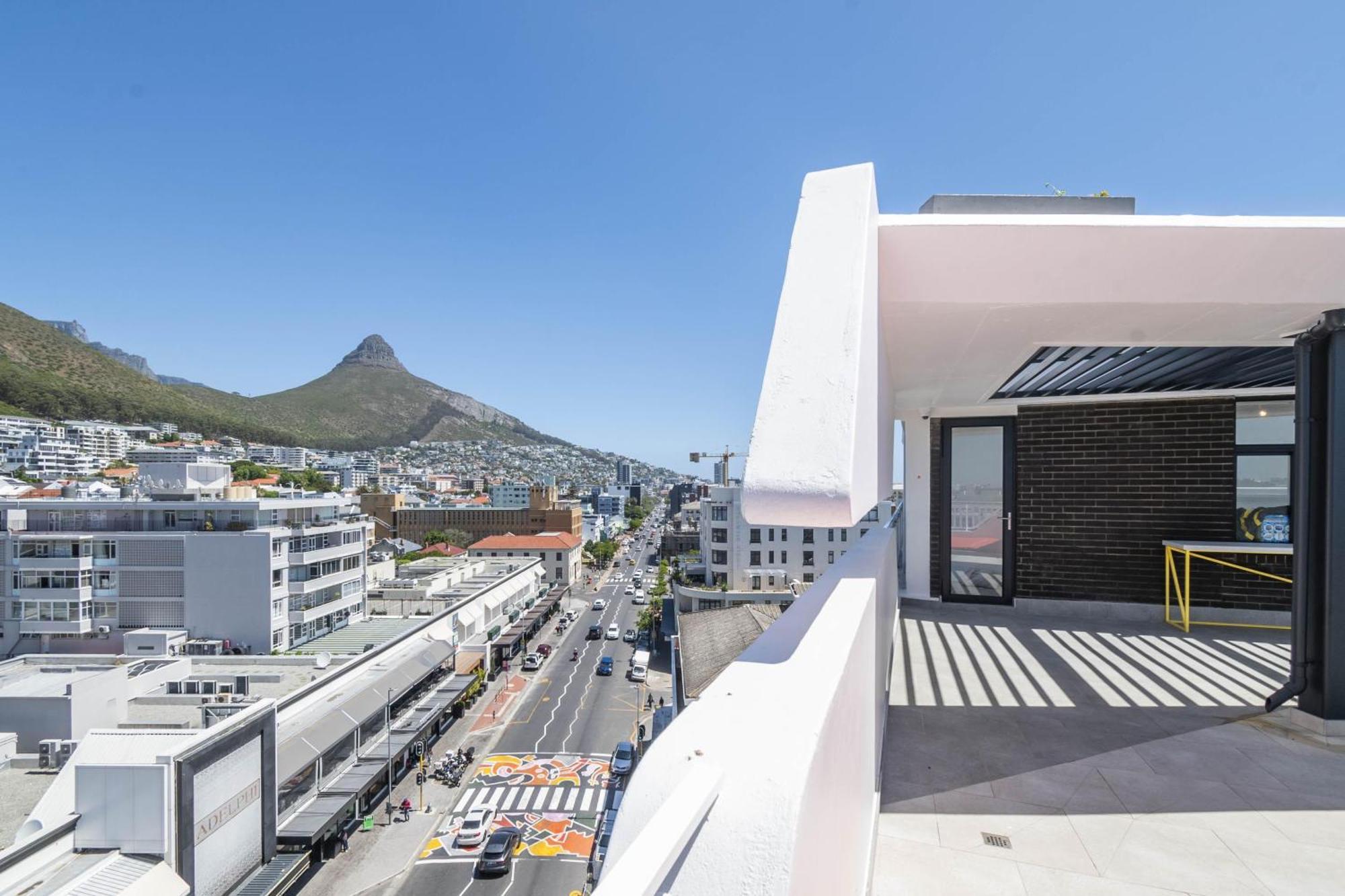 Modern At Eighty2 On M Sea Point Cape Town