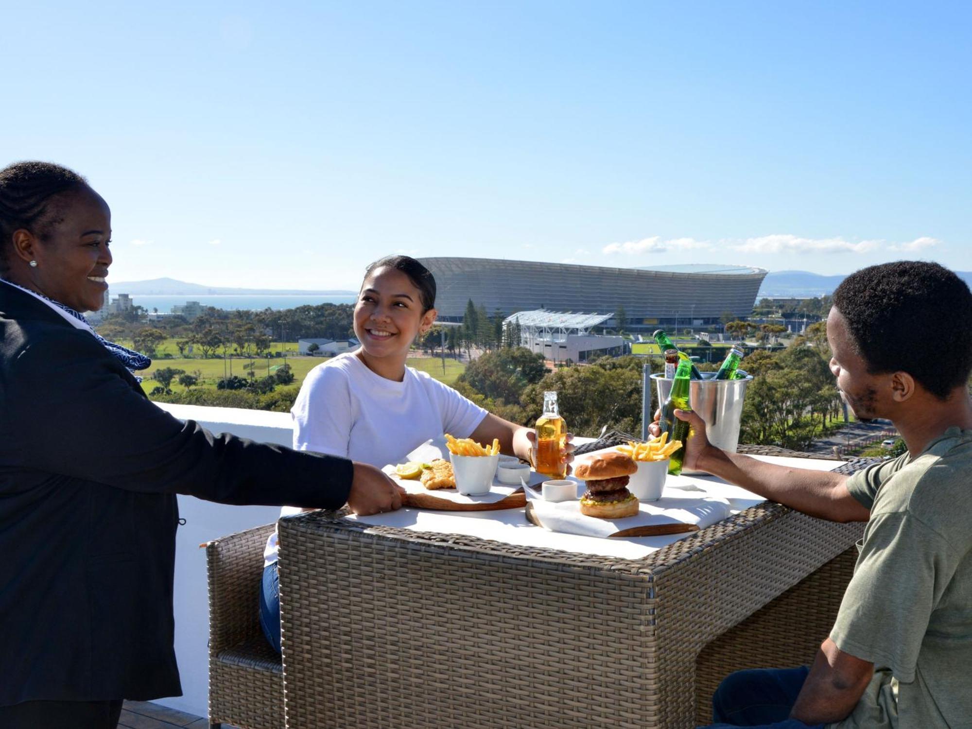 Hotel Anew Point Cape Town