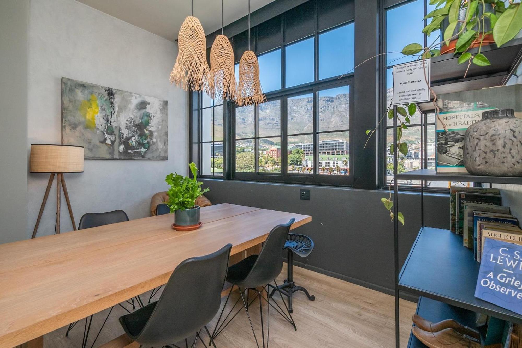 Apartment East Retreat At The Harri *