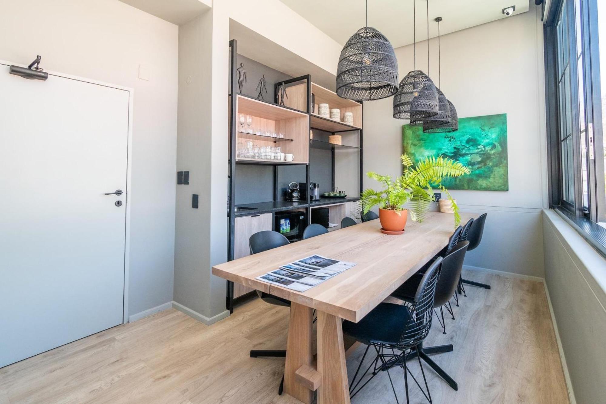 Apartment East Retreat At The Harri