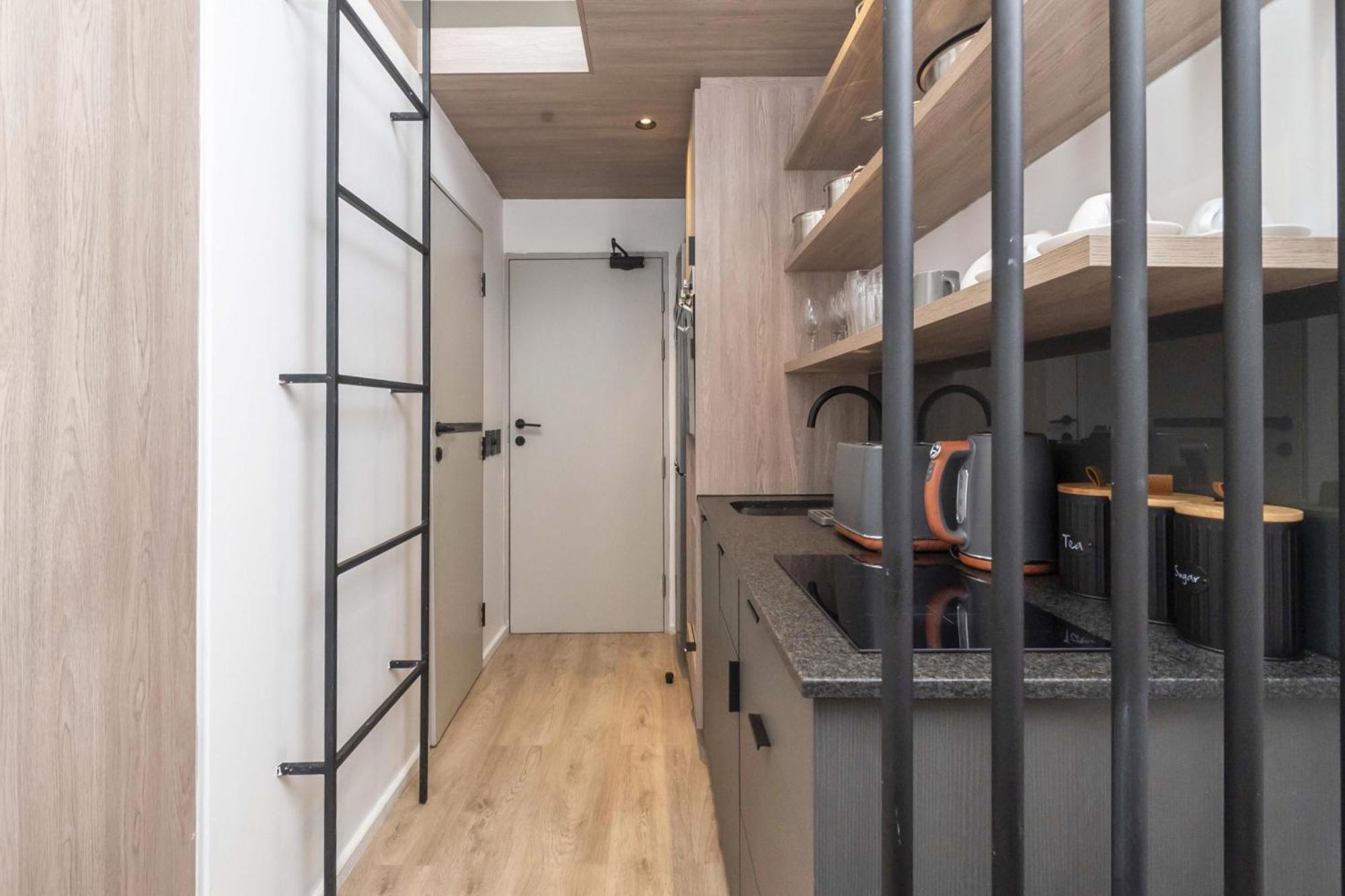 Apartment East Retreat At The Harri