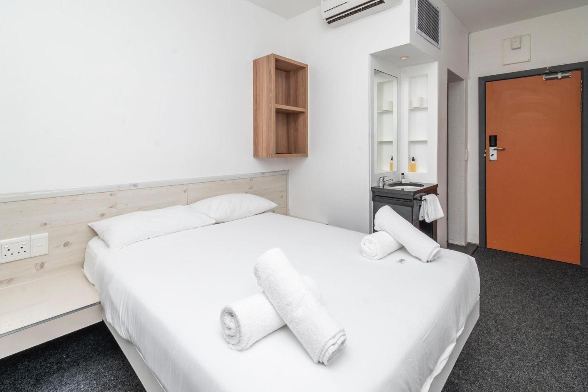 Apartment Metropole Point -private 2nd Floor Cape Town