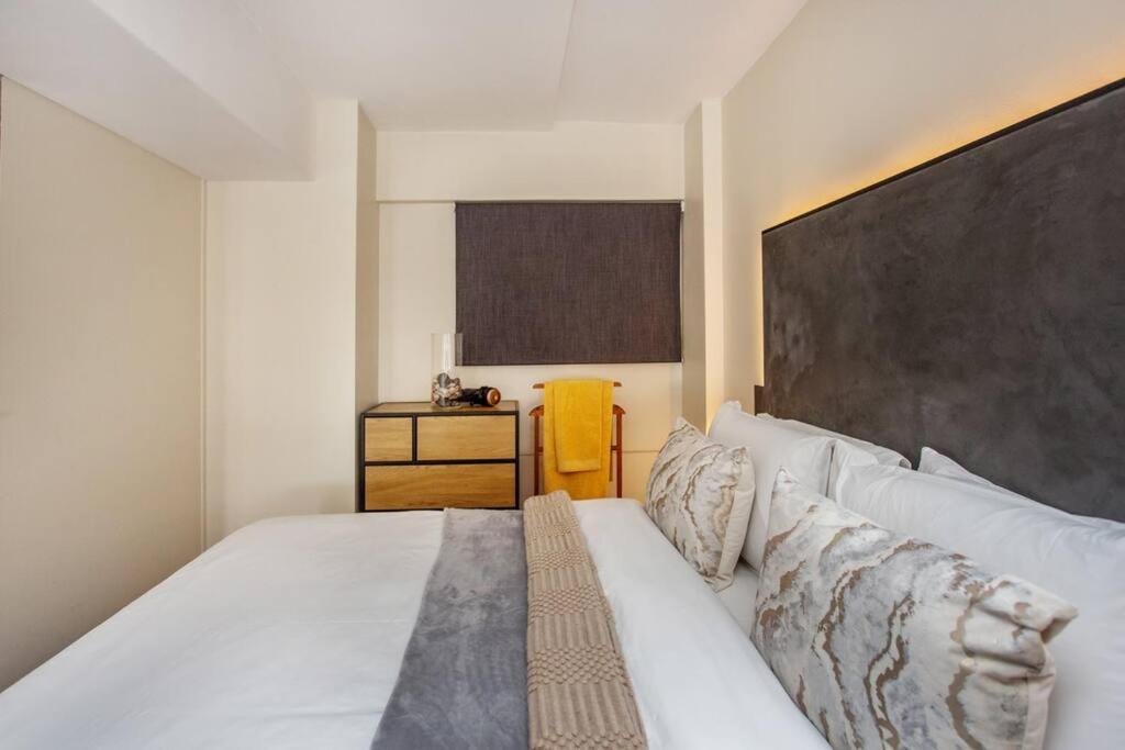 Beautiful Haven 2gyms With Pool & Parking * Cape Town