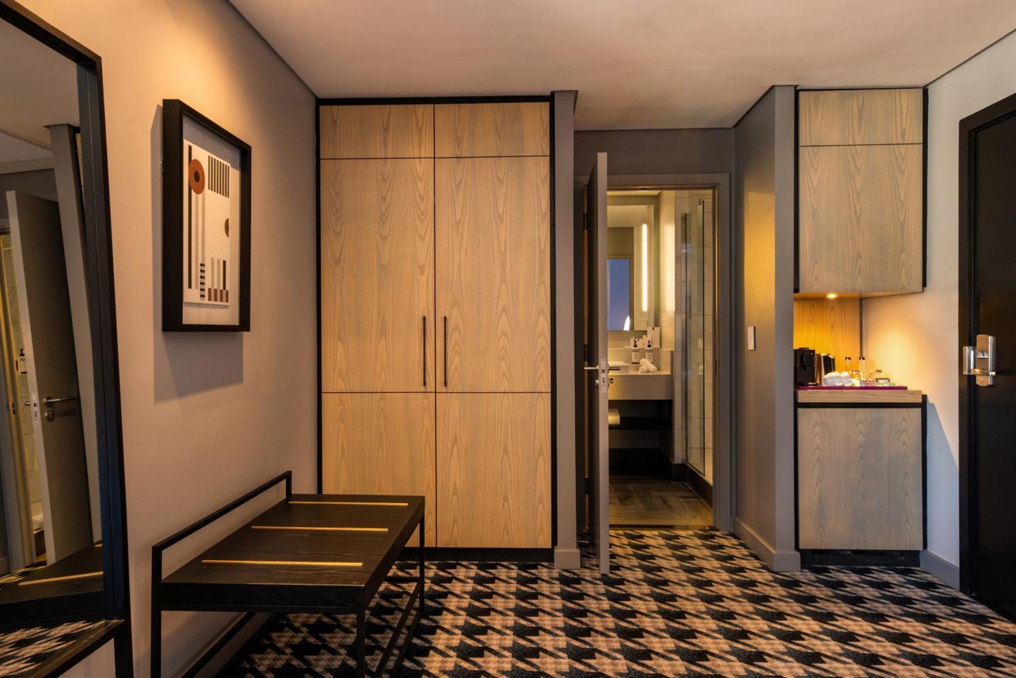 Pullman Centre Hotel