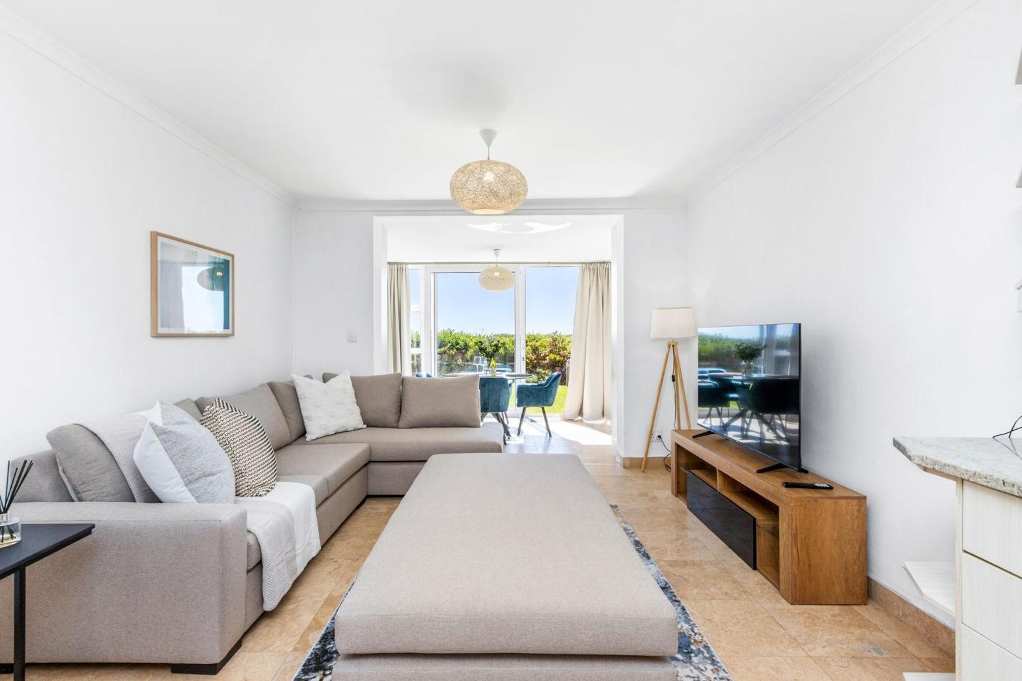 Apartment Leisure Bay 125 By Host Agents Cape Town