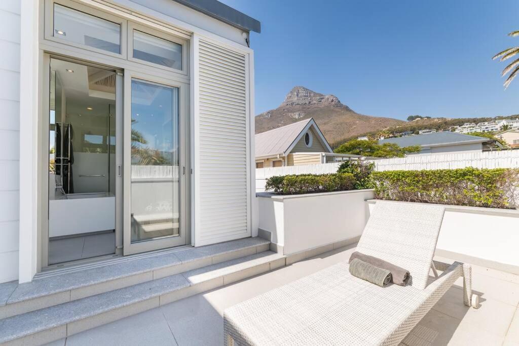 Paradise 4 Bed5bath, Cliftonbeach-lionshead Views Villa