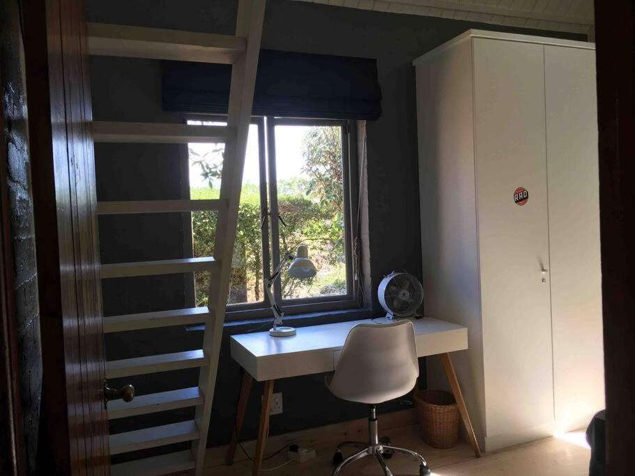 Villa Spacious And In Noordhoek Cape Town