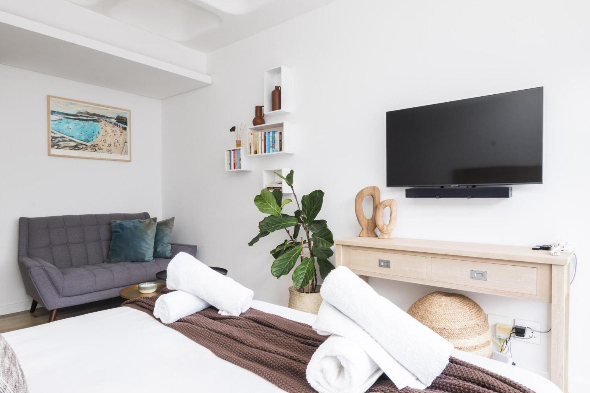 Apartment Stylish City With Mountain Views *