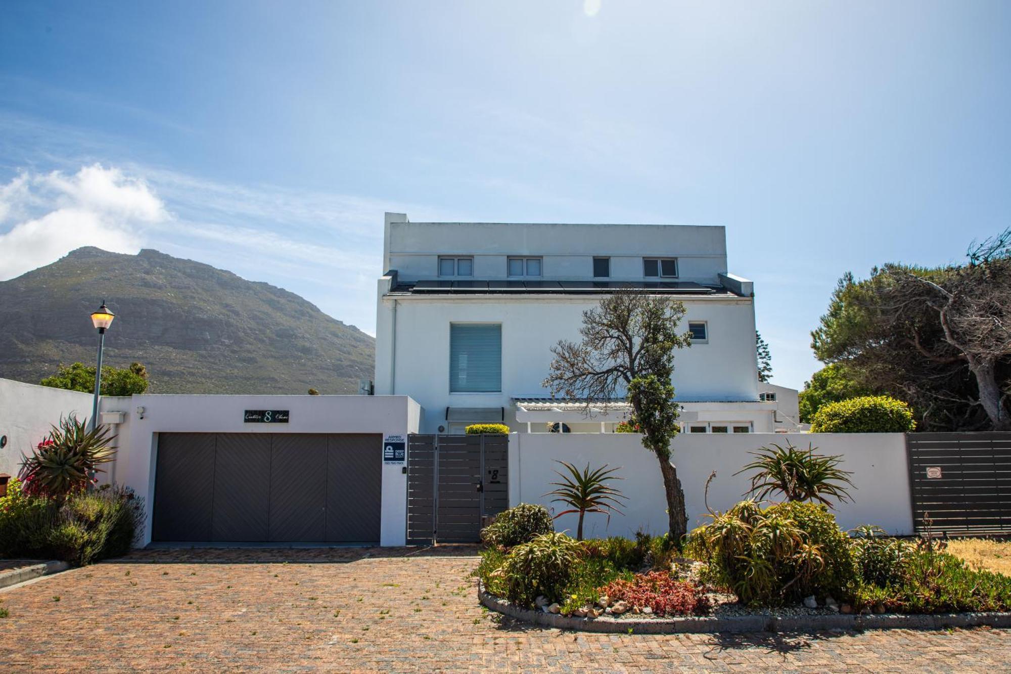 Tranquil Waterfront Hideaway With Stunning Views * Cape Town
