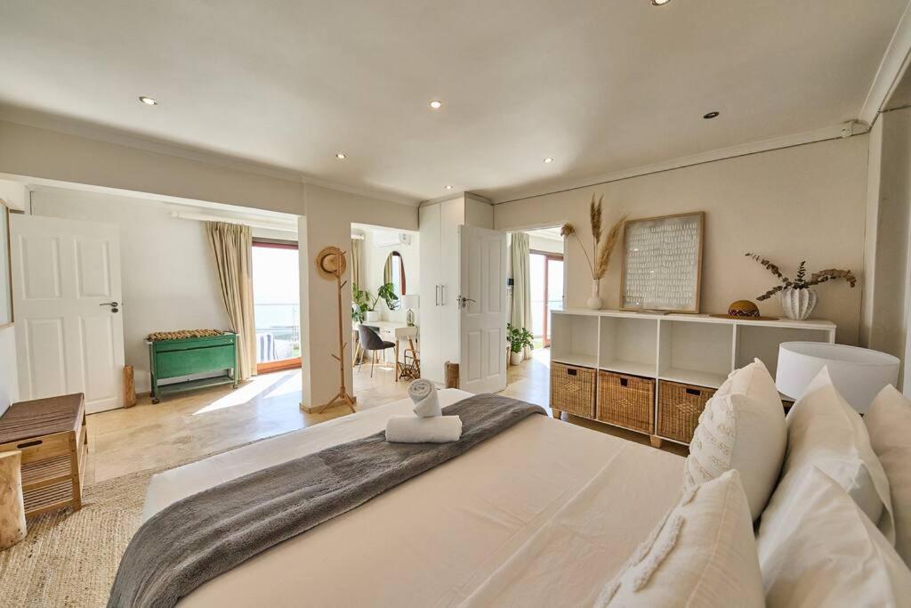Apartment Mountain Oasis - Tide & Tranquility With Inverter Cape Town