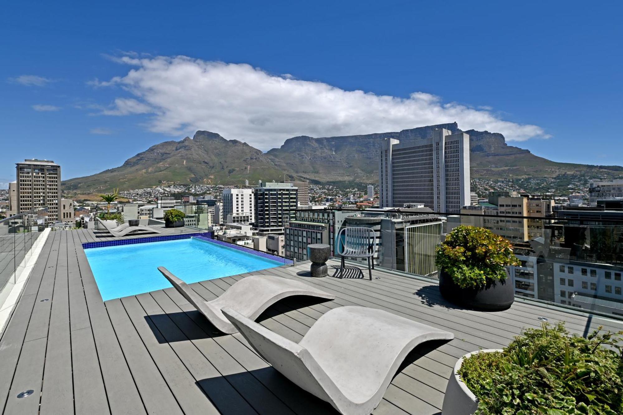 Nova - Chic Living At The Tokyo Apartment Cape Town
