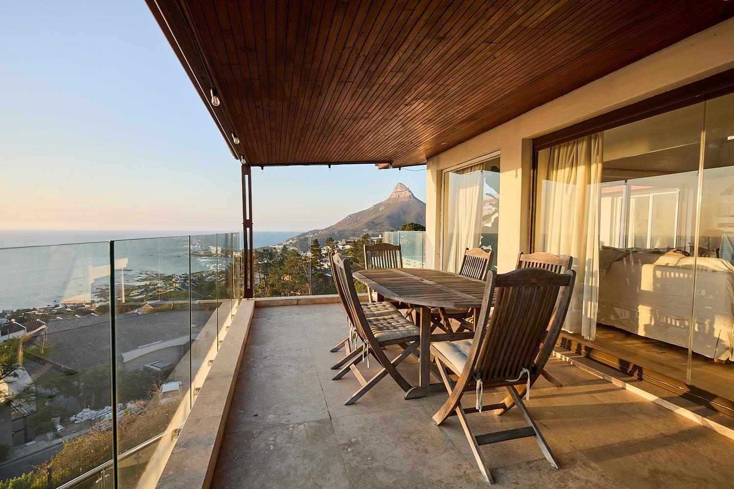 Mountain Oasis - Views, Pool, Hot Tub & Inverter Cape Town