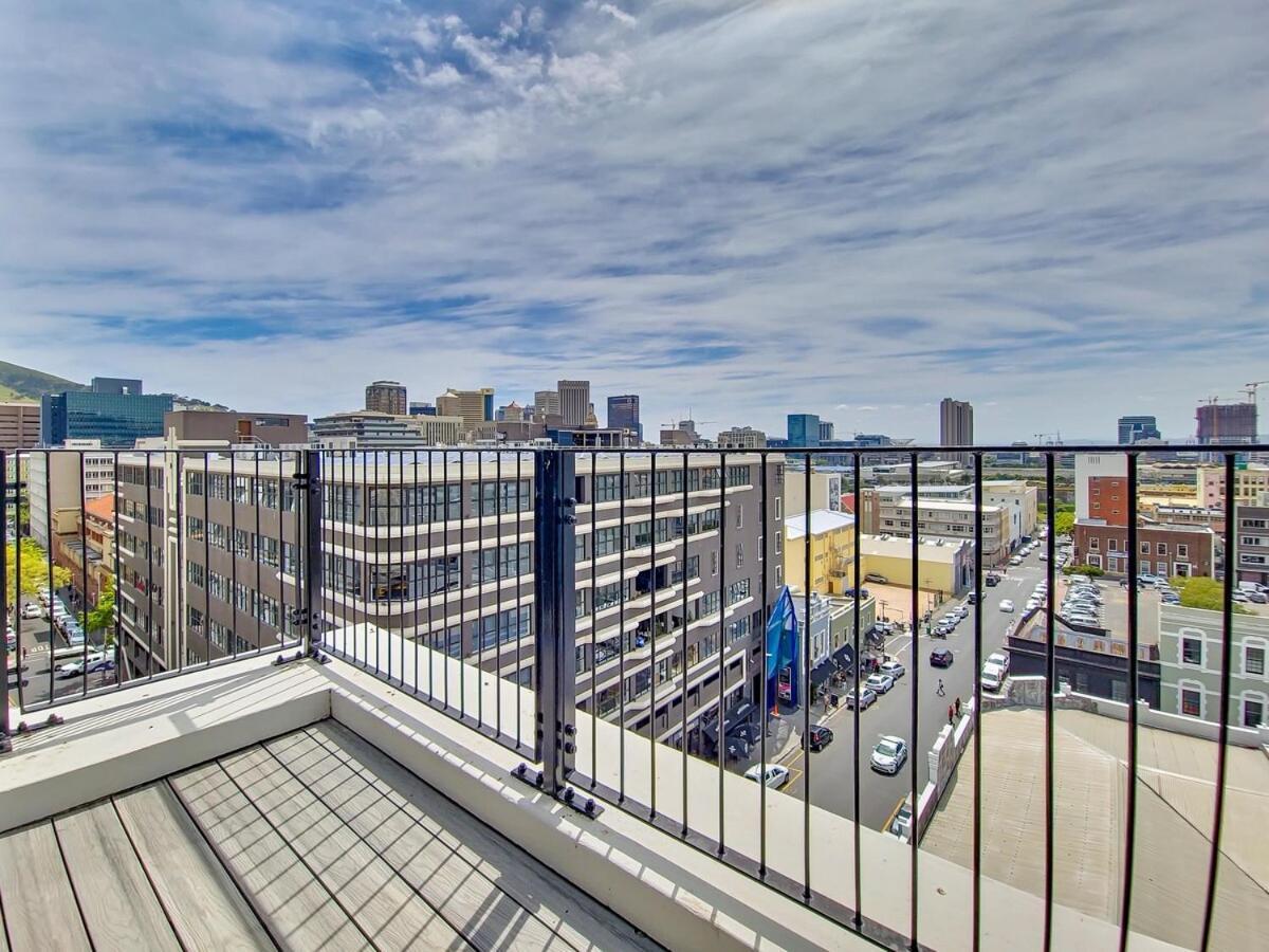 Bright Natural Light, Secure, Wifi,6th Floor Views Apartment *