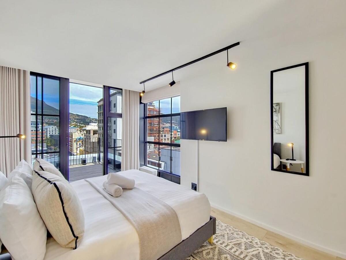 Bright Natural Light, Secure, Wifi,6th Floor Views Apartment *