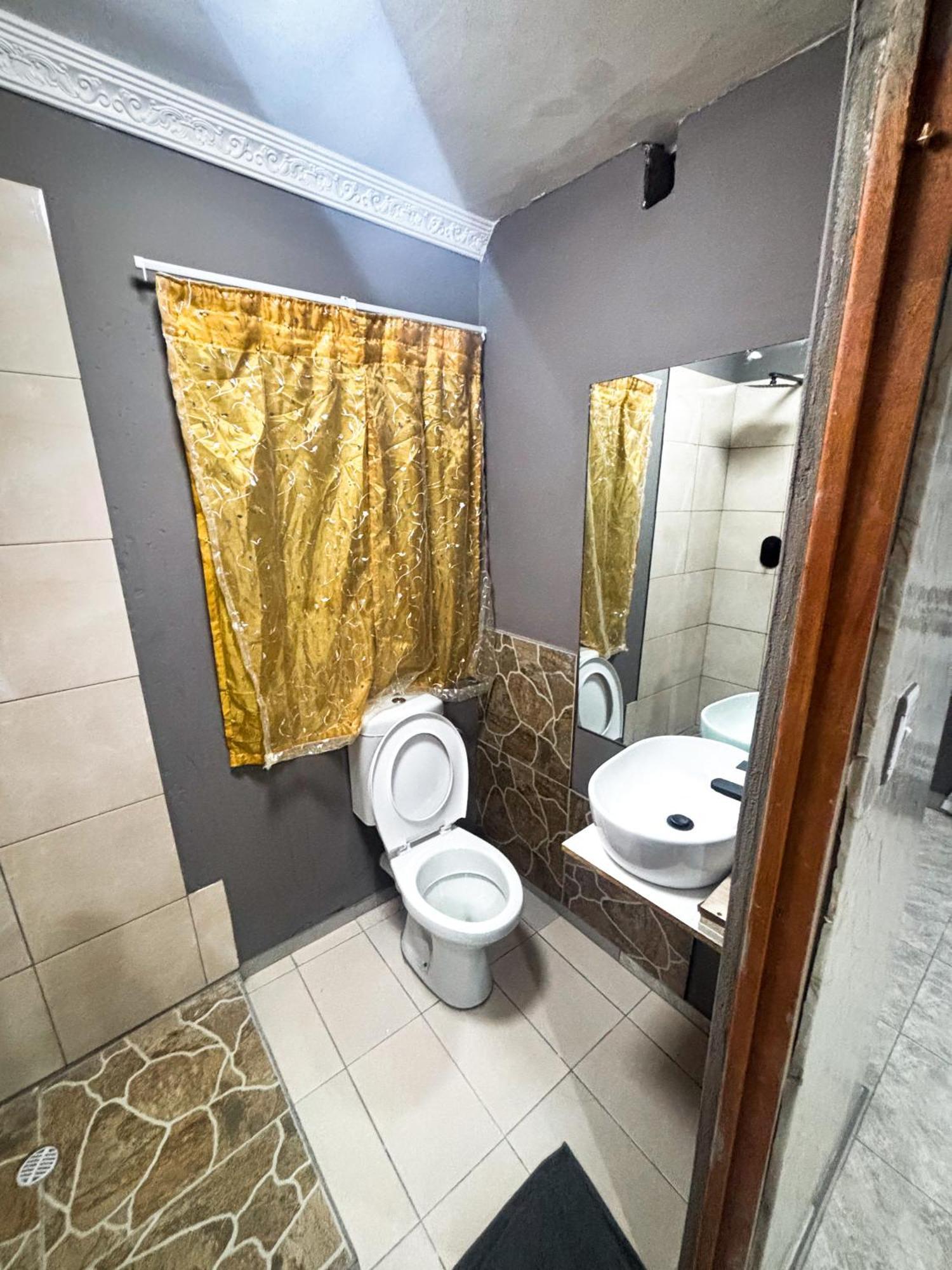 Browns Guest house *