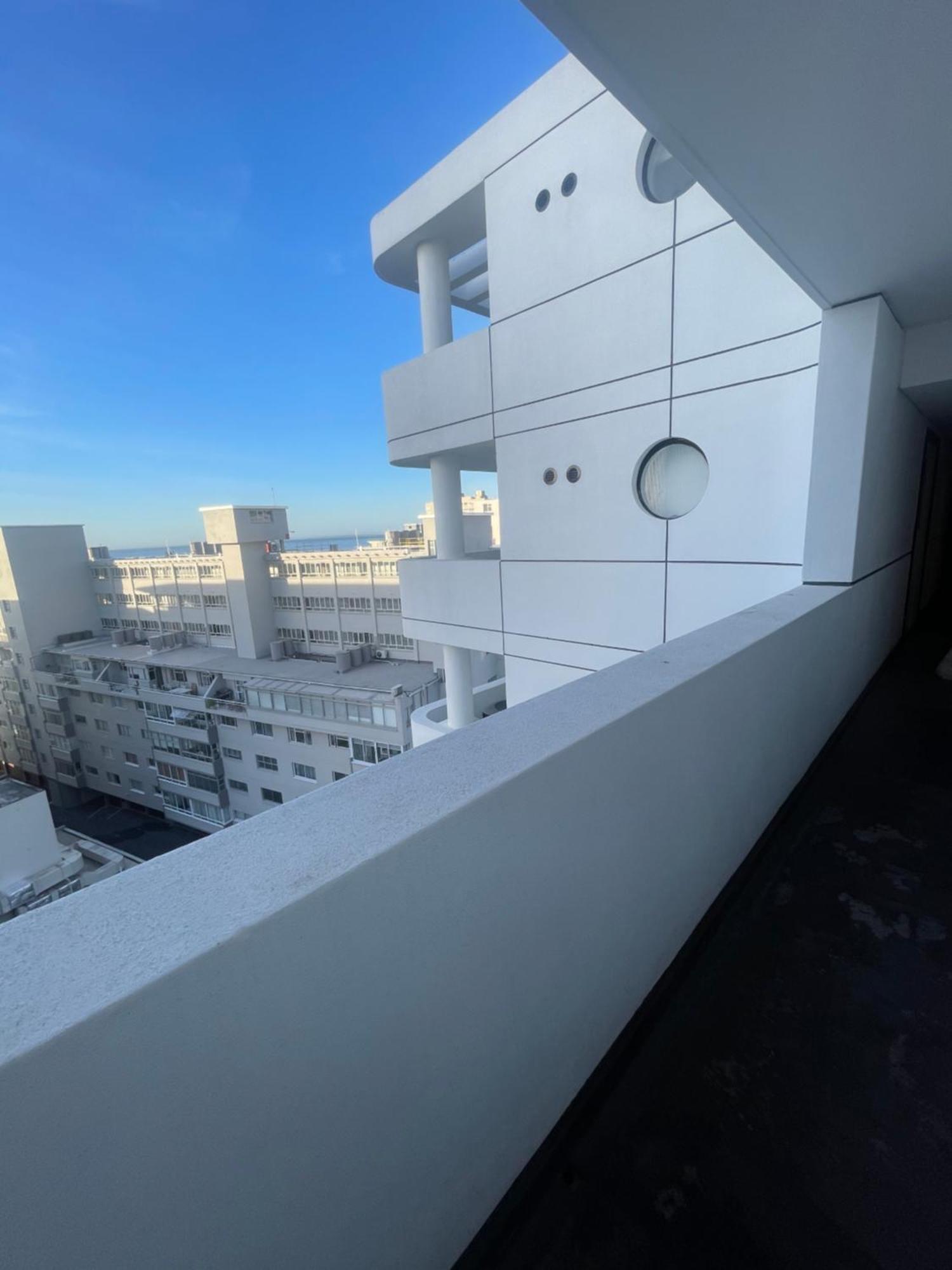 Flamingo In Sea Point Apartment