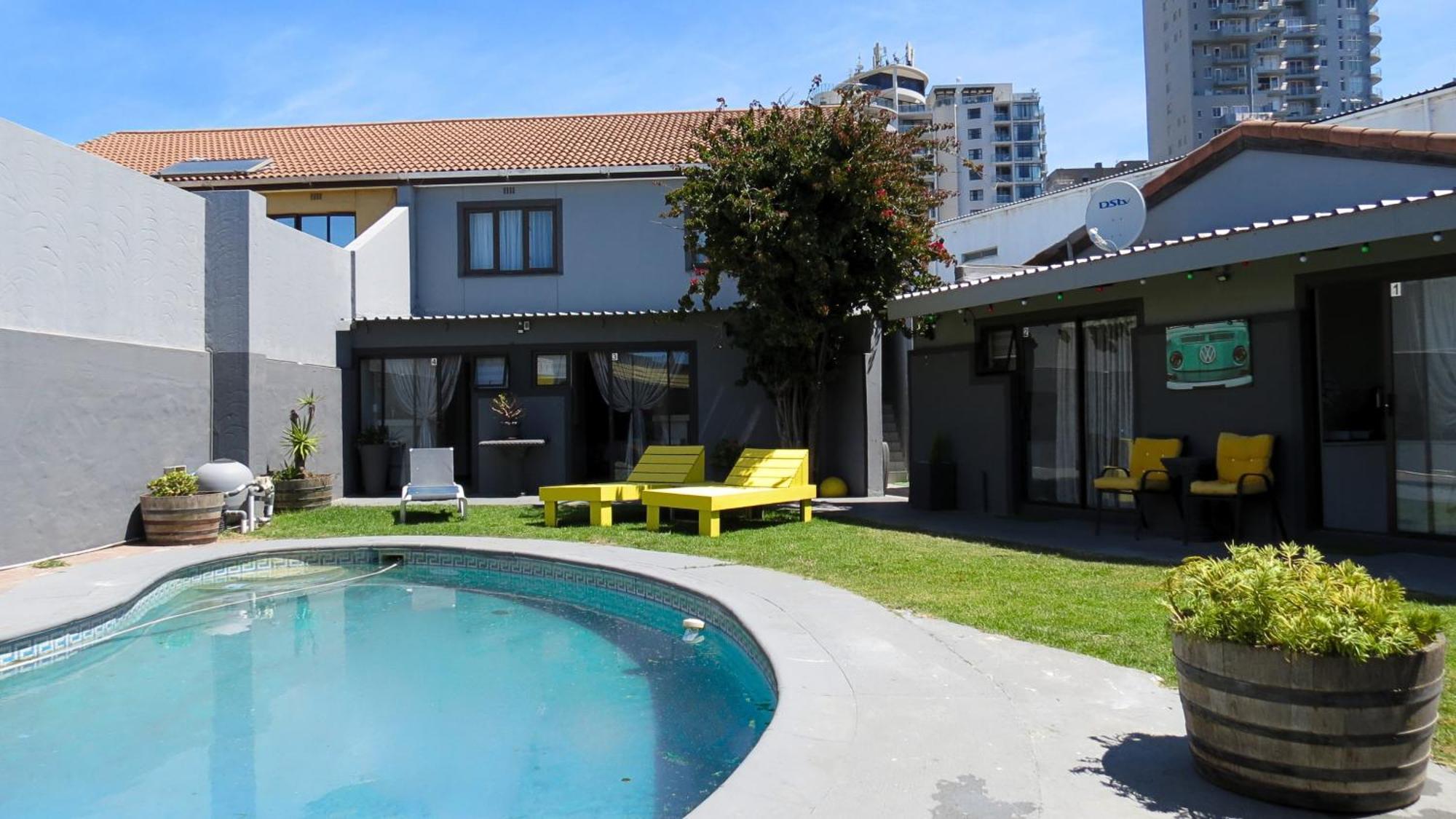 Inn Kombi Cove Cape Town