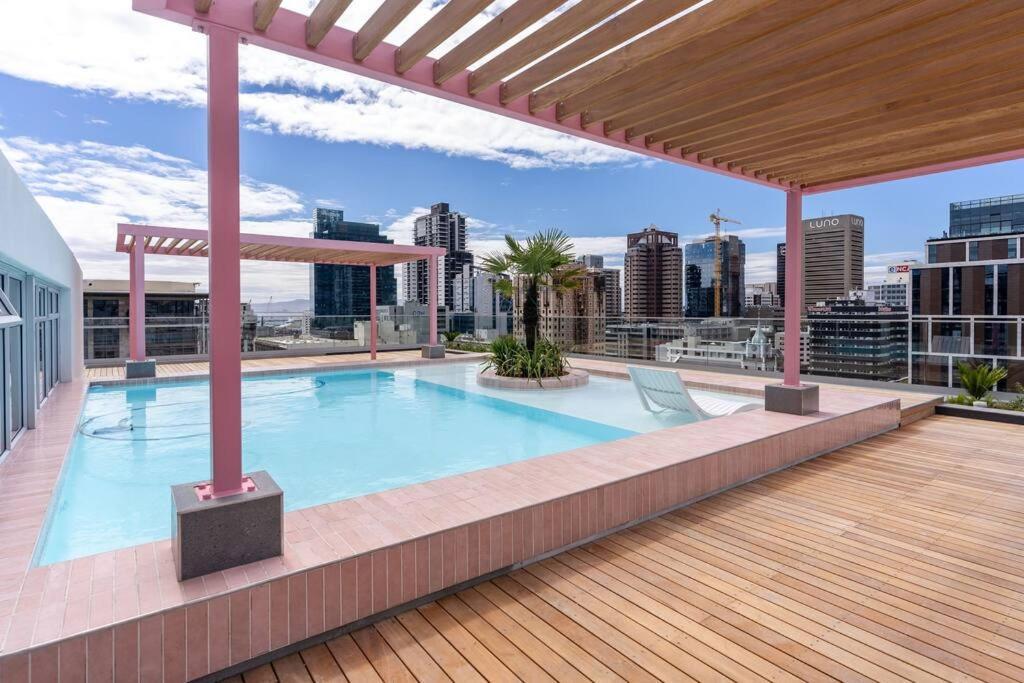 The Rose 608 - Stylish Centre Apartment *