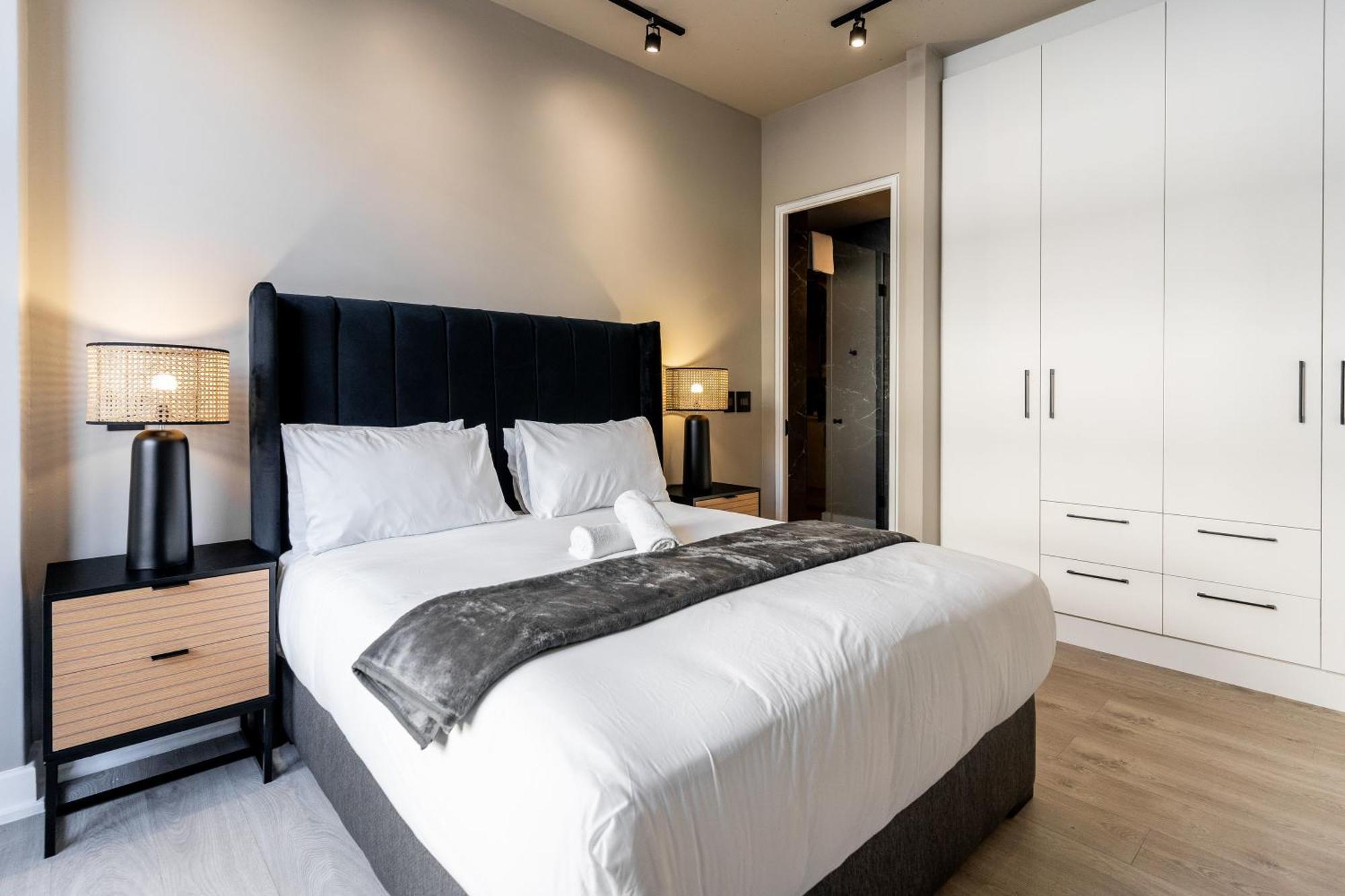 The Signature G16 - Lux 2 Bedroom Aprt In De Waterkant Apartment *