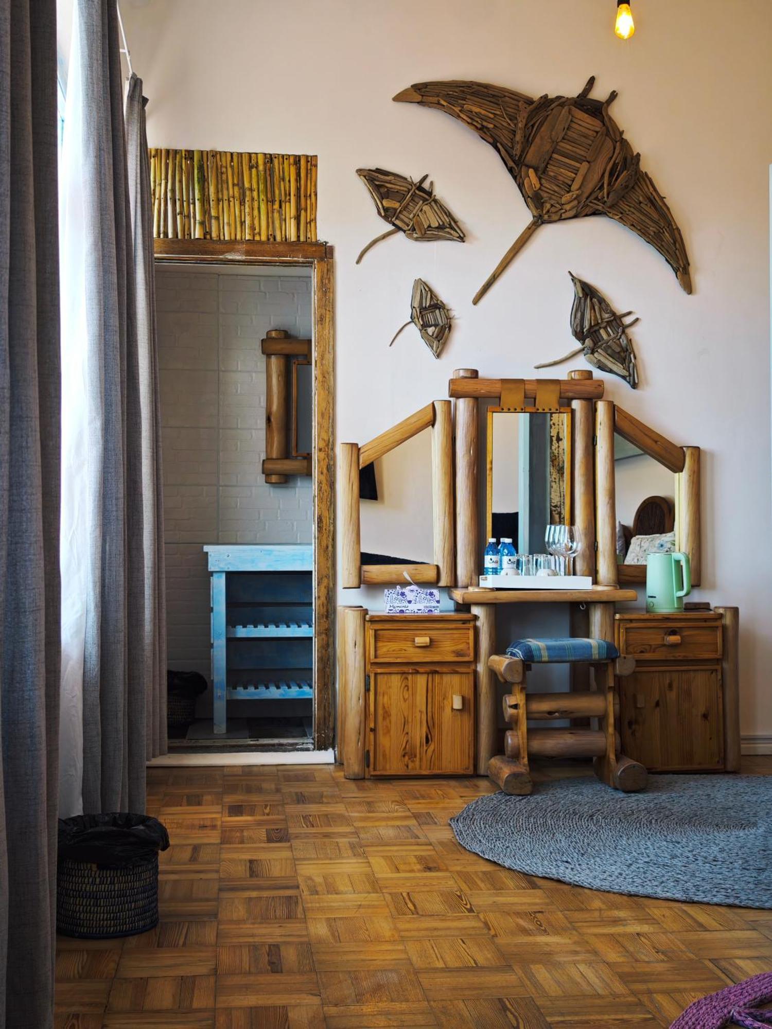 Guest house Beachwave Camps Bay Cape Town