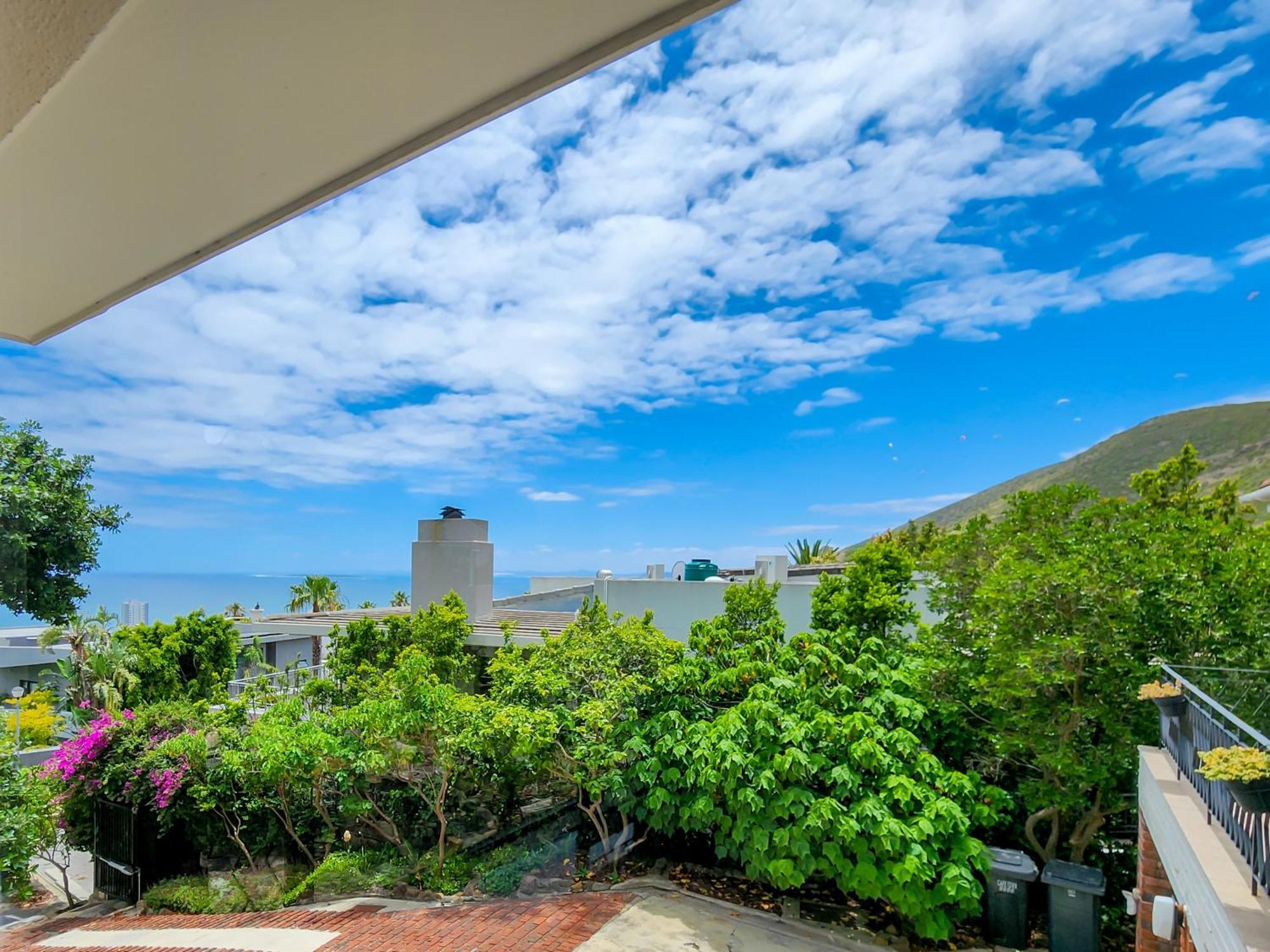 Bartholomew Fresnaye Villa Cape Town