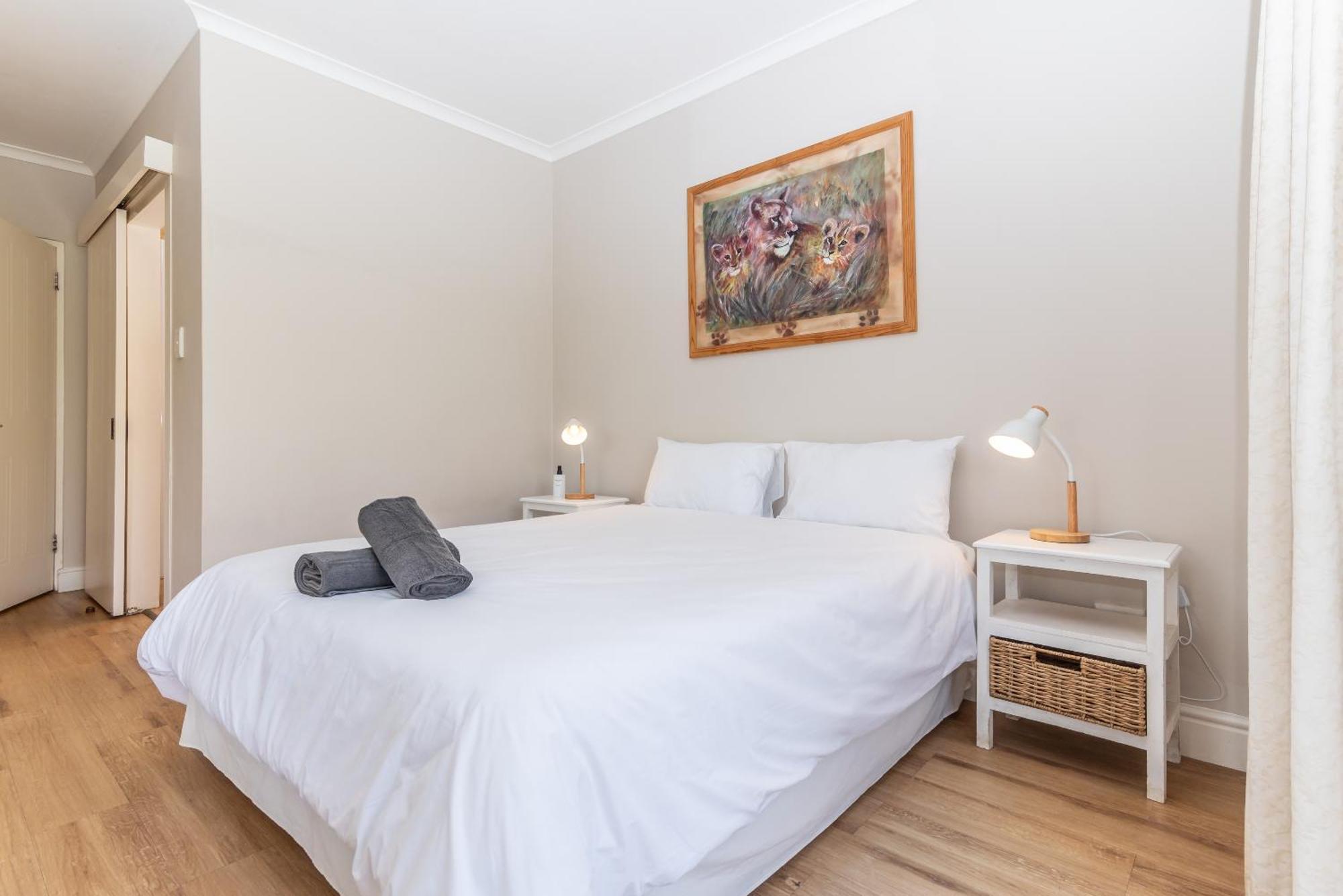 Eco Retreat In Secure Estate Apartment
