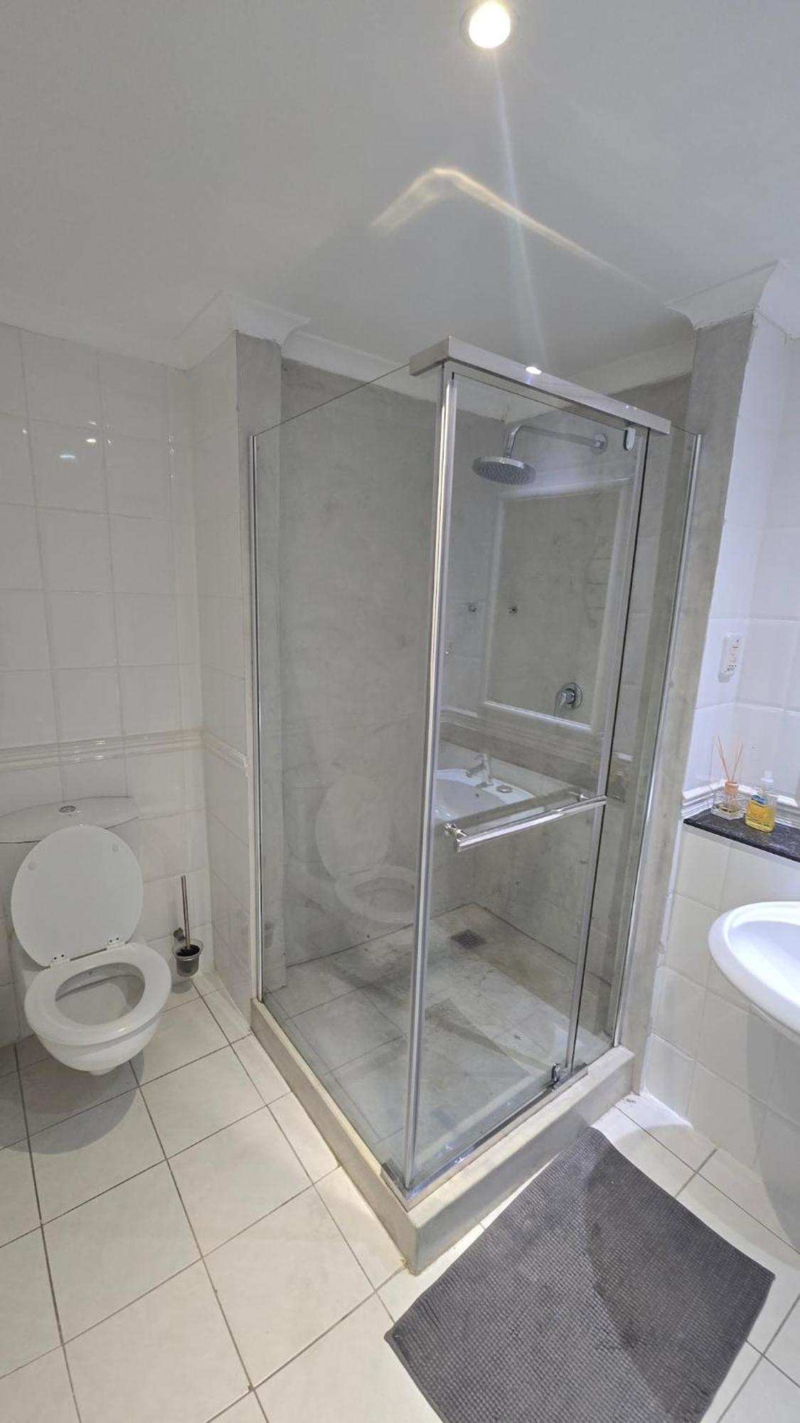 Executive Business Close To Cticc * Cape Town