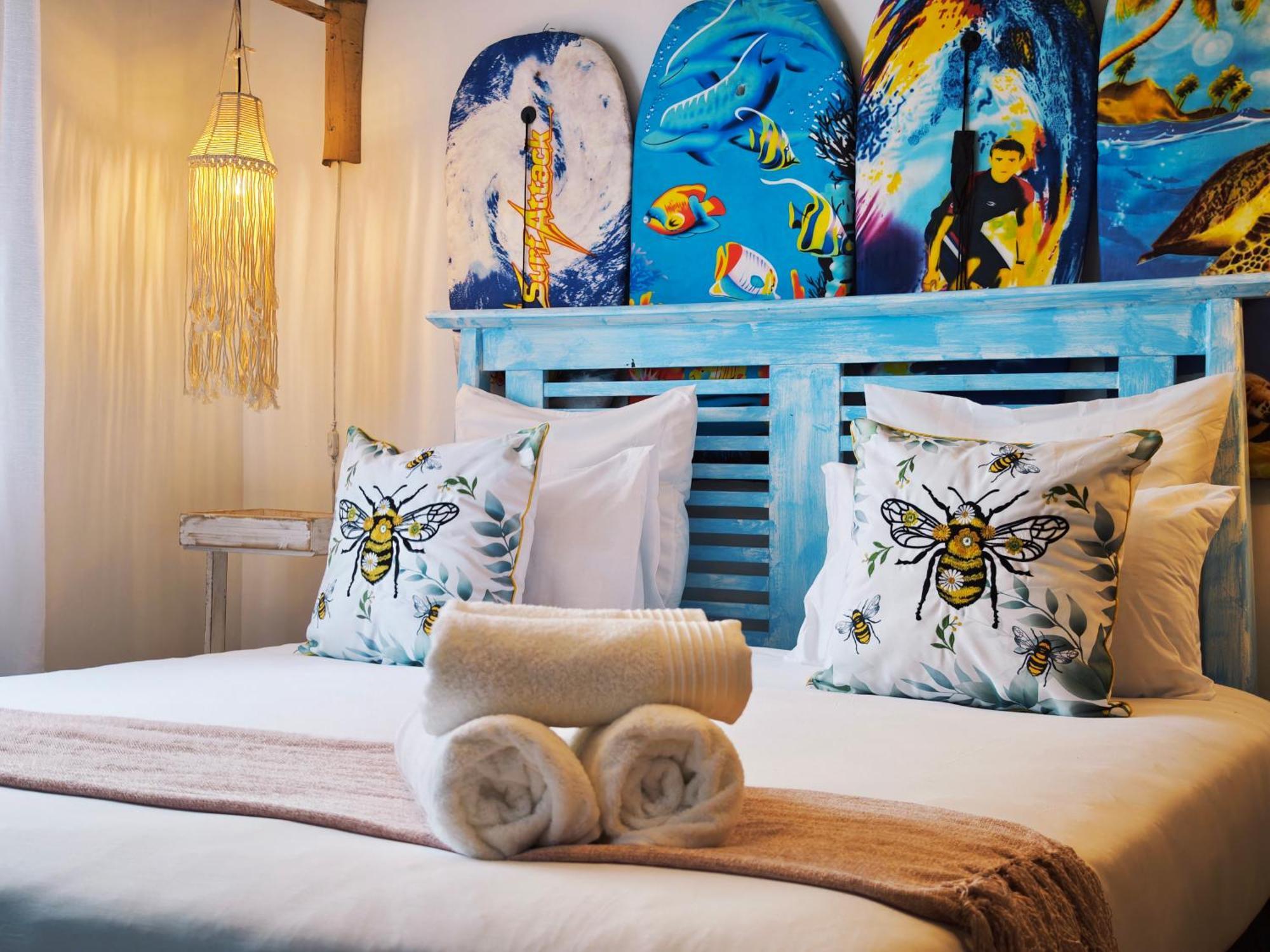 Beachwave Camps Bay Guest house *