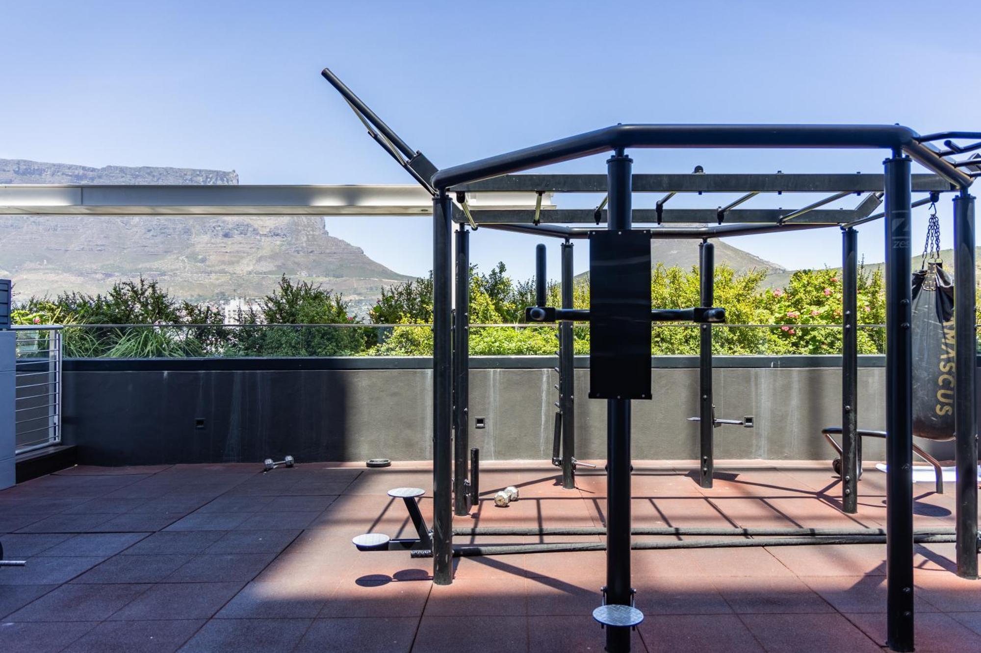 26th Floor Exclusive Sky Overlooking The Ocean * Cape Town