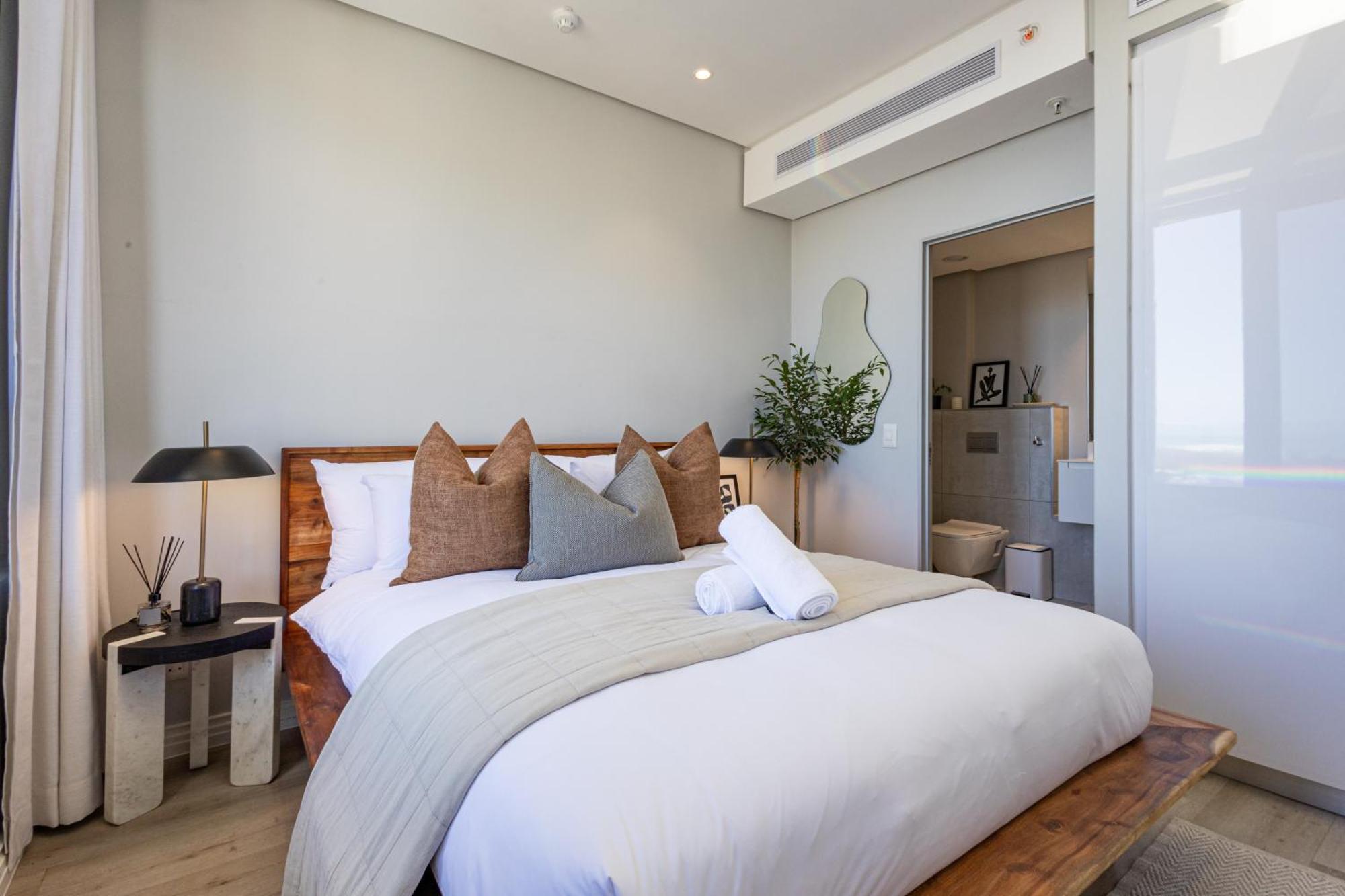 26th Floor Exclusive Sky Overlooking The Ocean * Cape Town