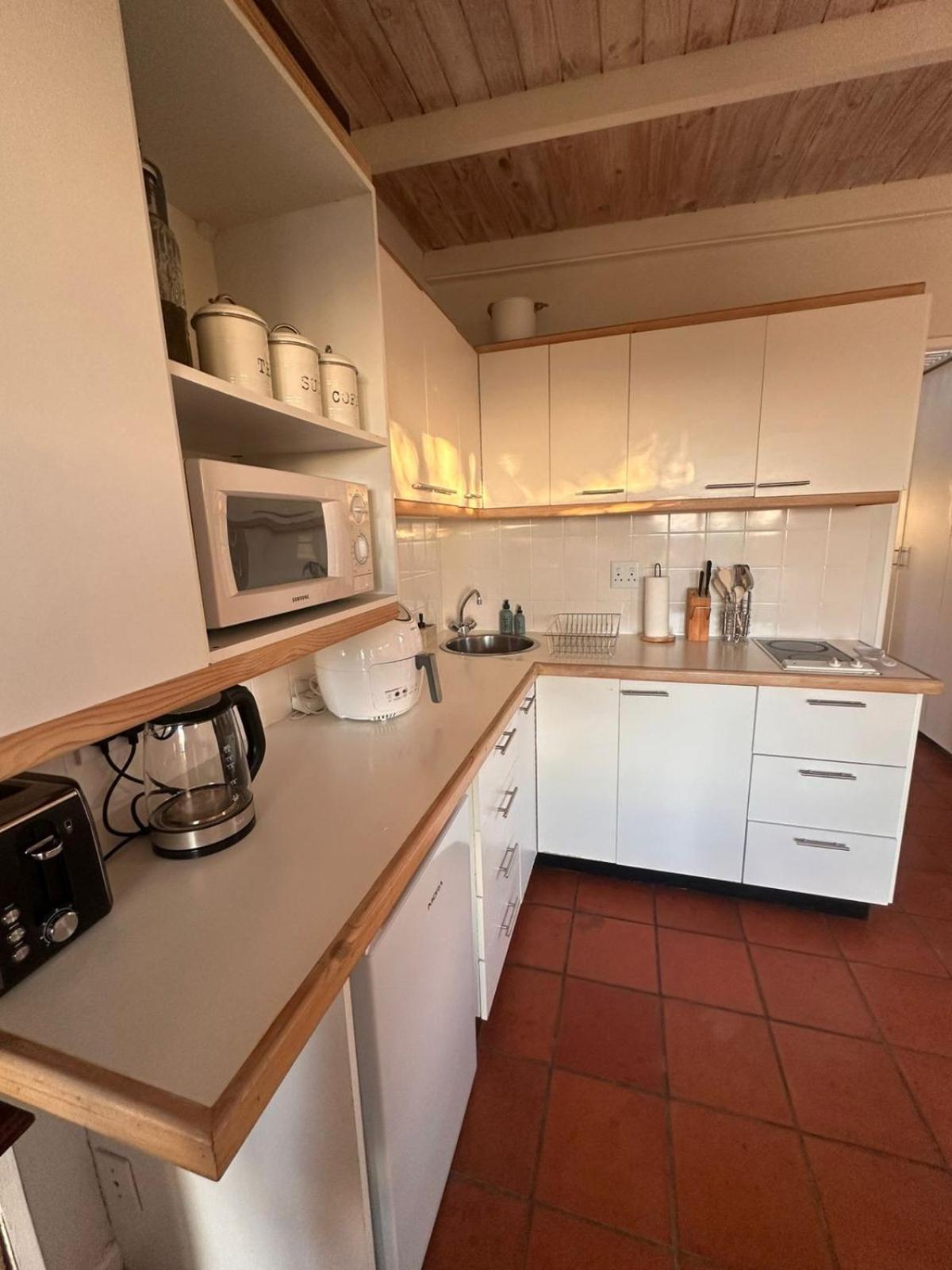 Bakoven Escape, Camps Bay