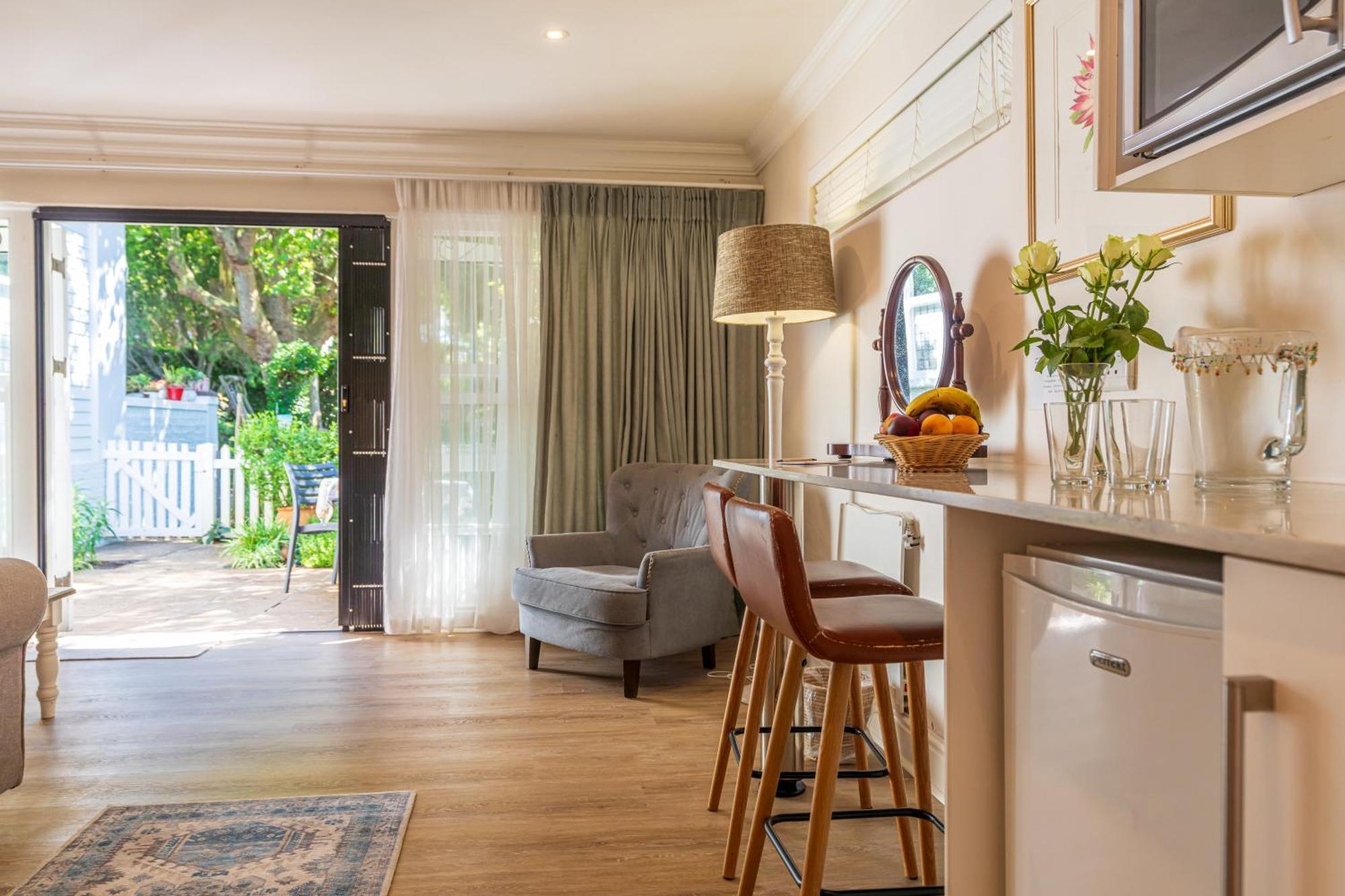 Hedge House Guest house 4*
