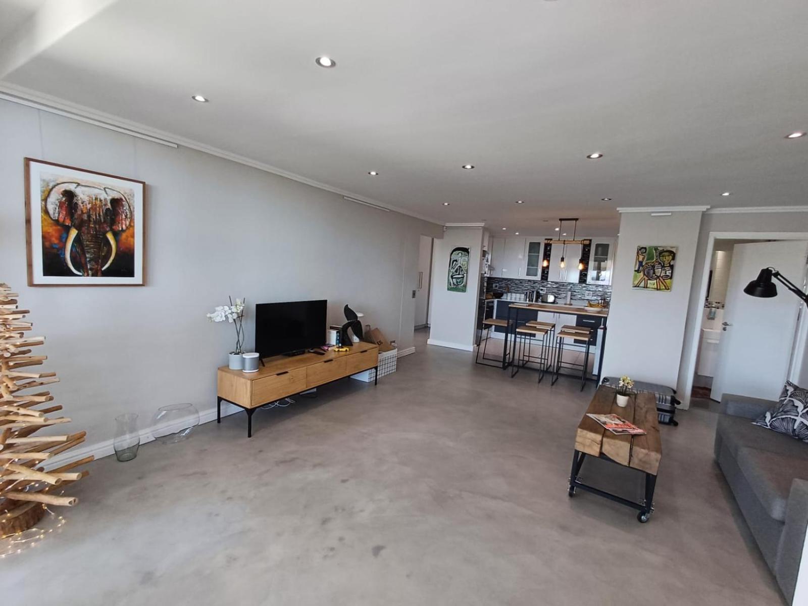 Dolphin Estate 131sm *