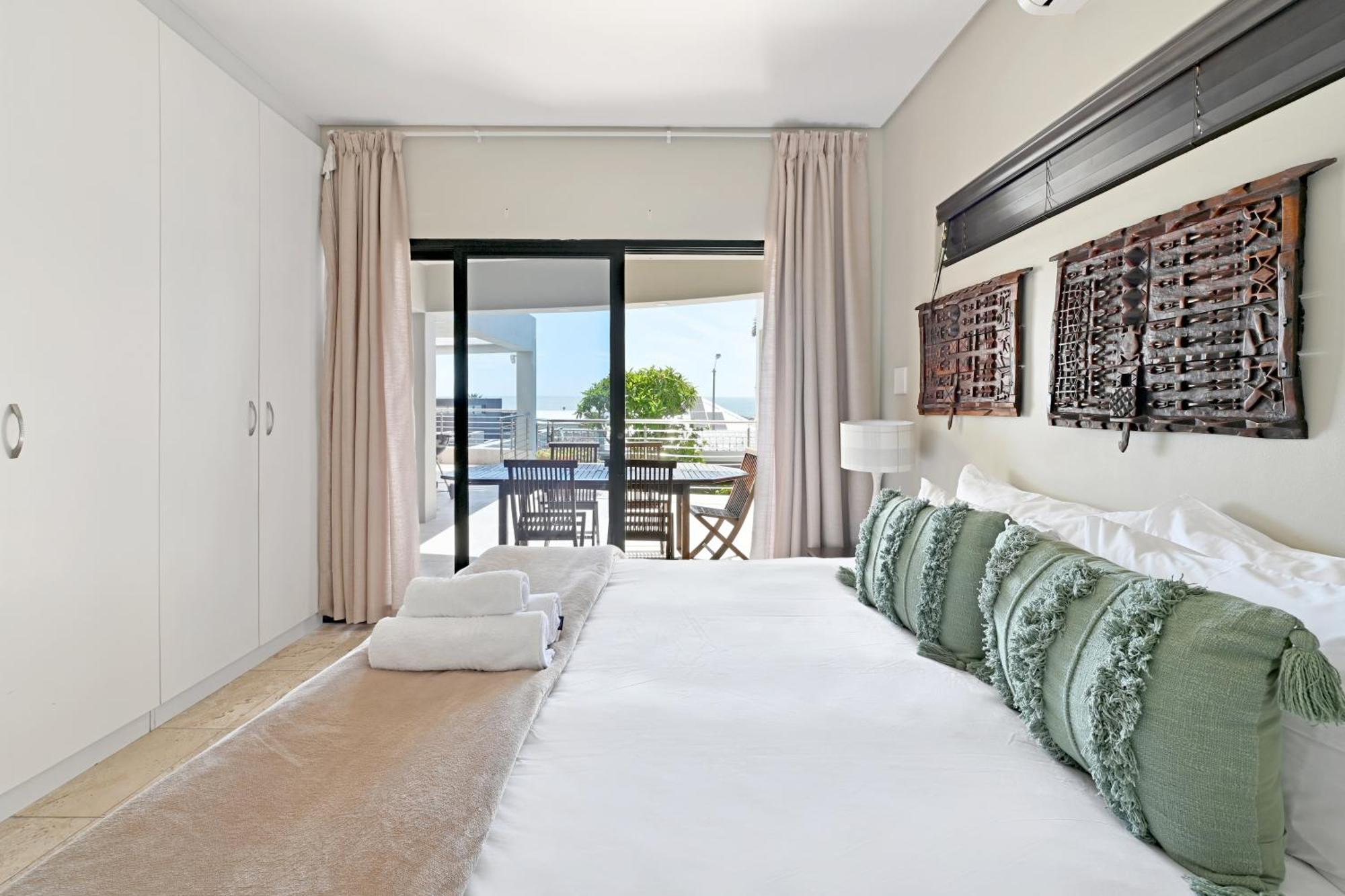 Bakoven Blue With Ocean Views, Pool And No Load Shedding *