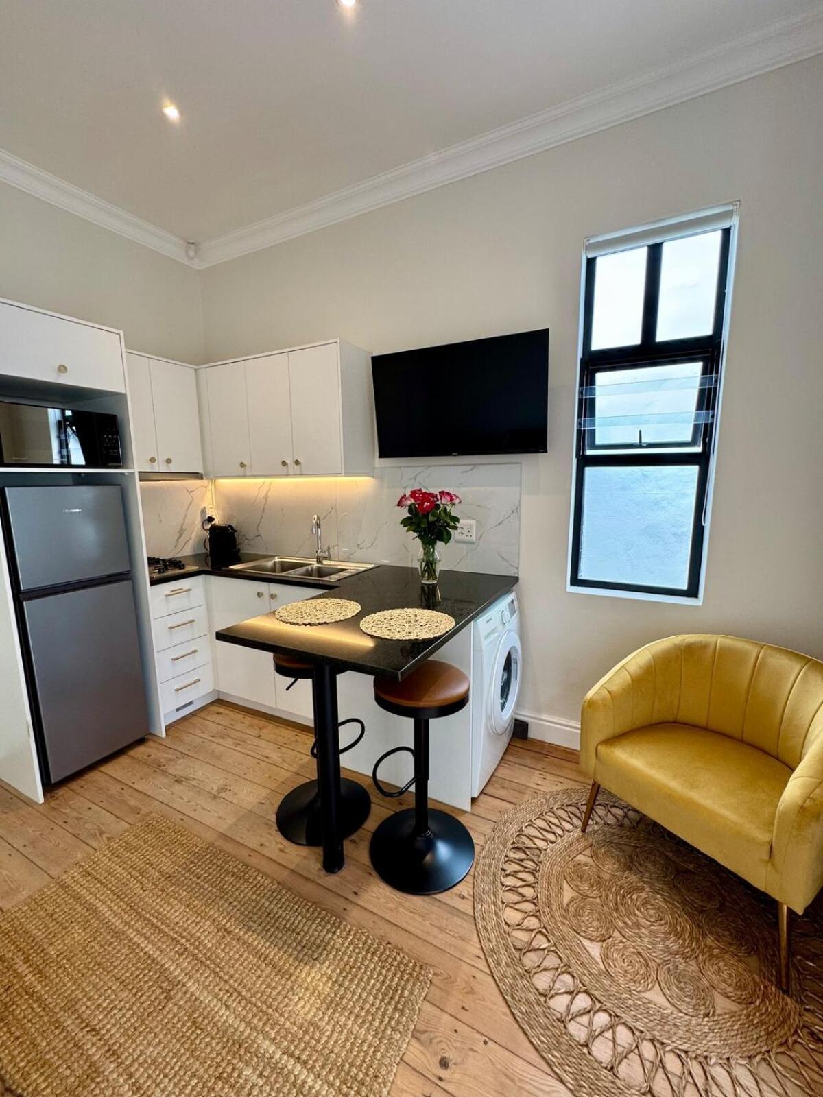 Casa Montanari * Cape Town