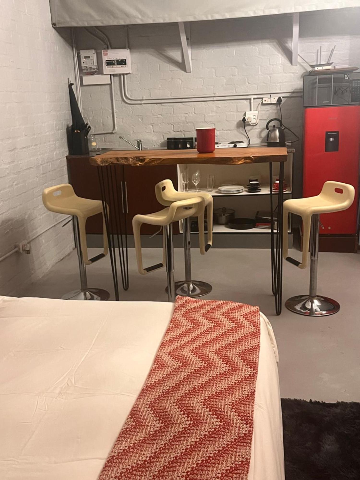Zen Apartment *