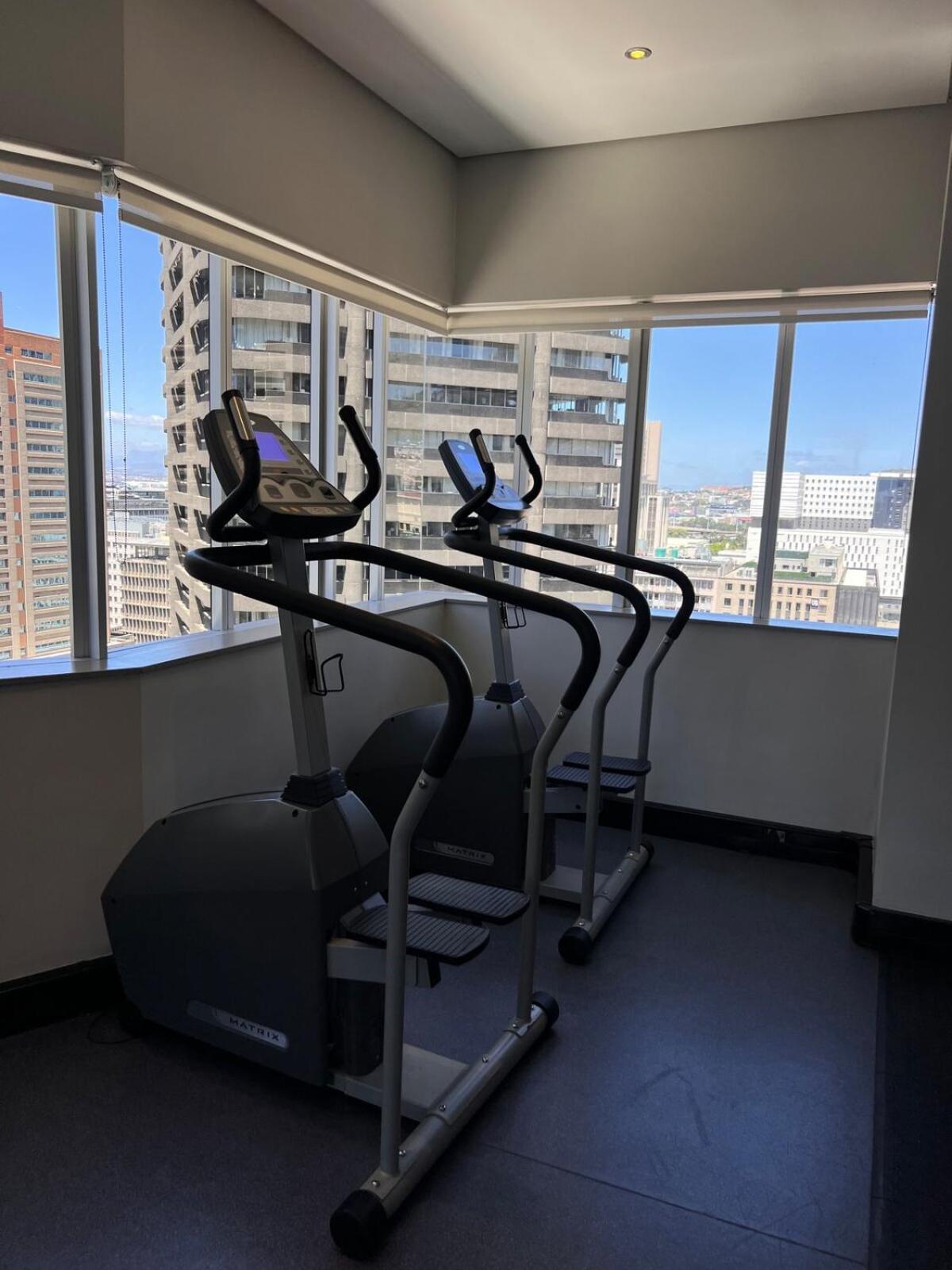 Stylish 2 Bedroom Table Mountain Views * Cape Town