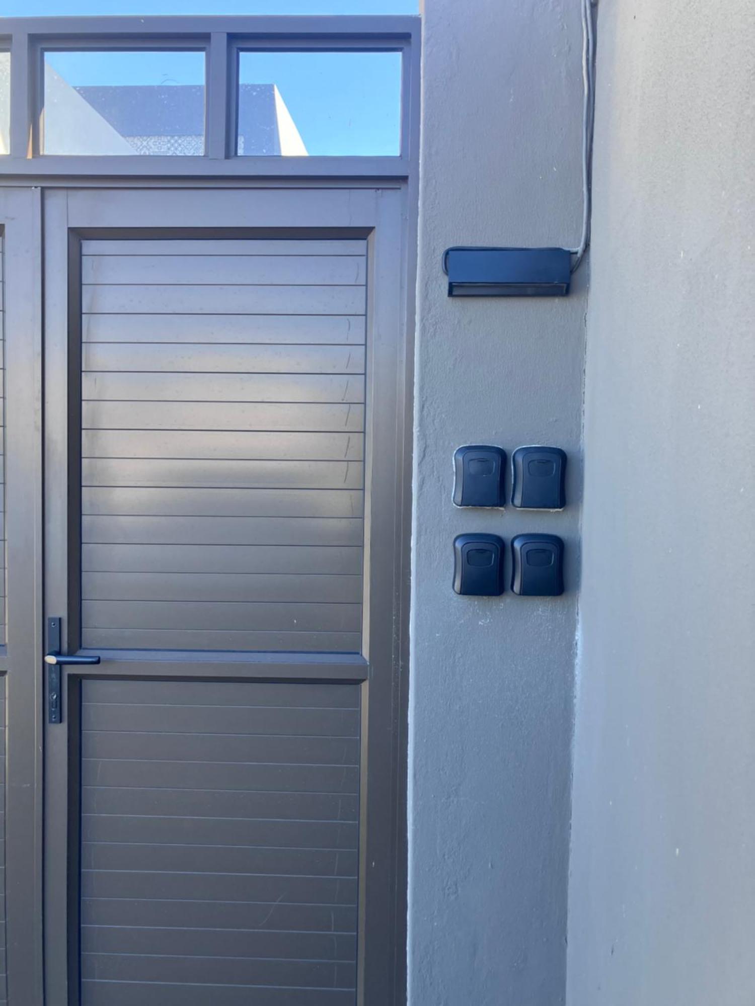 Apartment Penguins Cove Coastal Sanctuary Apartment-bloubergstrand