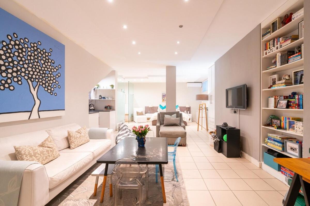 Holiday home Luxurious Family Cape Town
