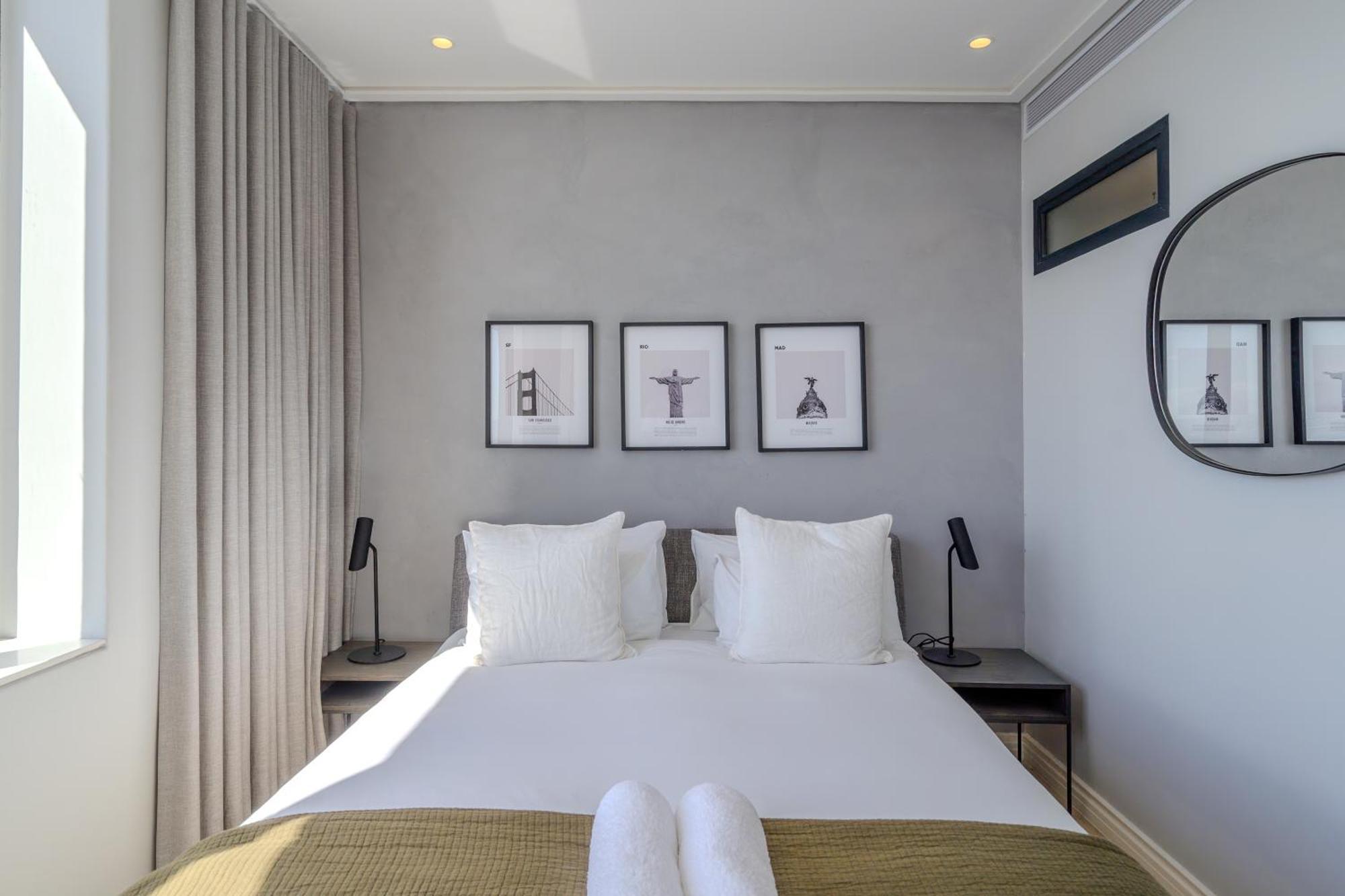 Exclusive Penthouse With Mountain & Ocean Views * Cape Town