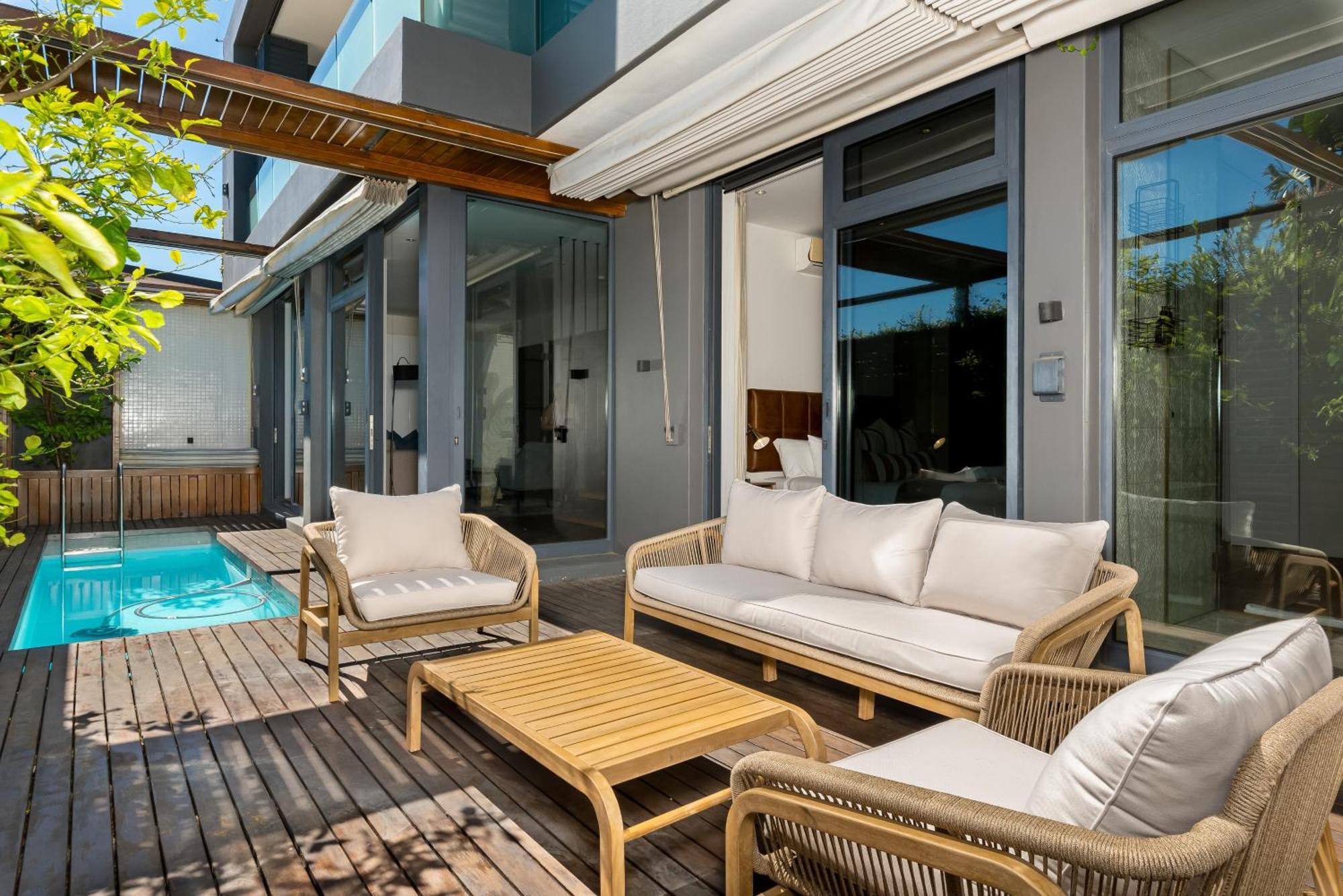 Designer 2-bed - Ocean Views & Pool Villa *