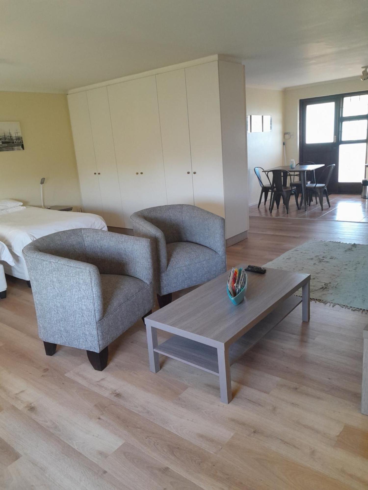 Luxury Sleeps Up To 3 Adults - Sunset Apartment