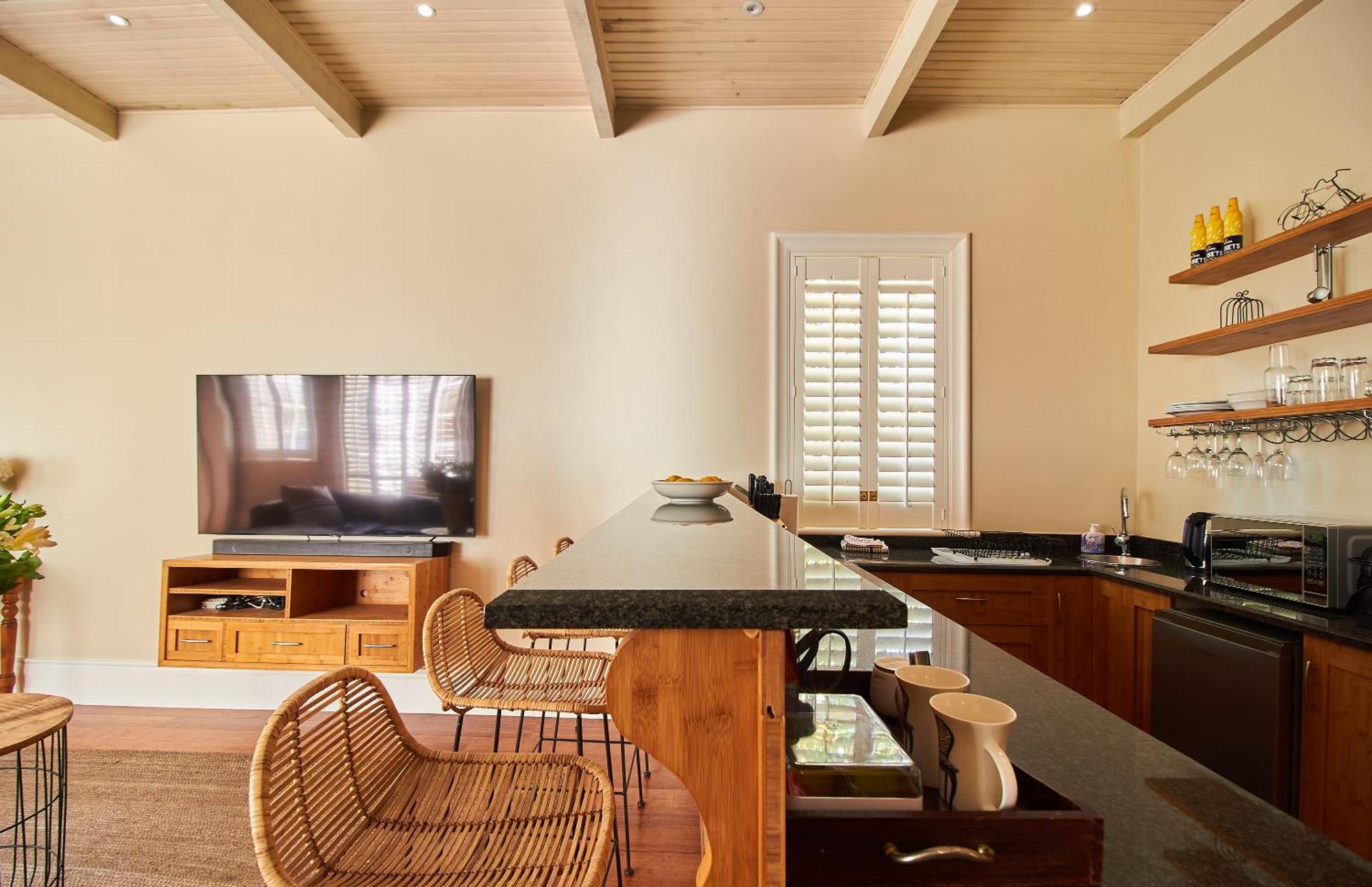 Guest house Dalton House 2*