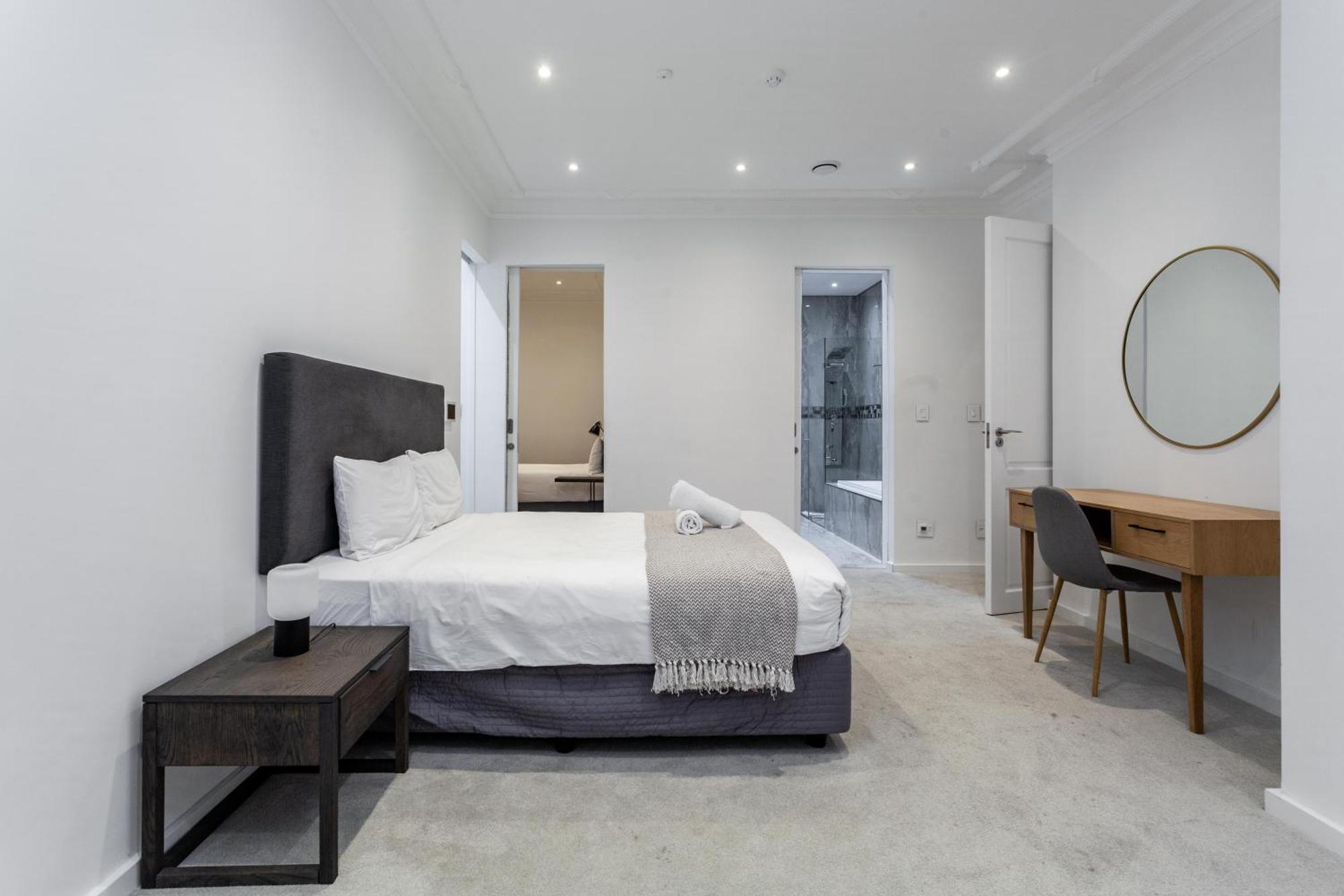 Address On Adderley Luxurious Apartment *
