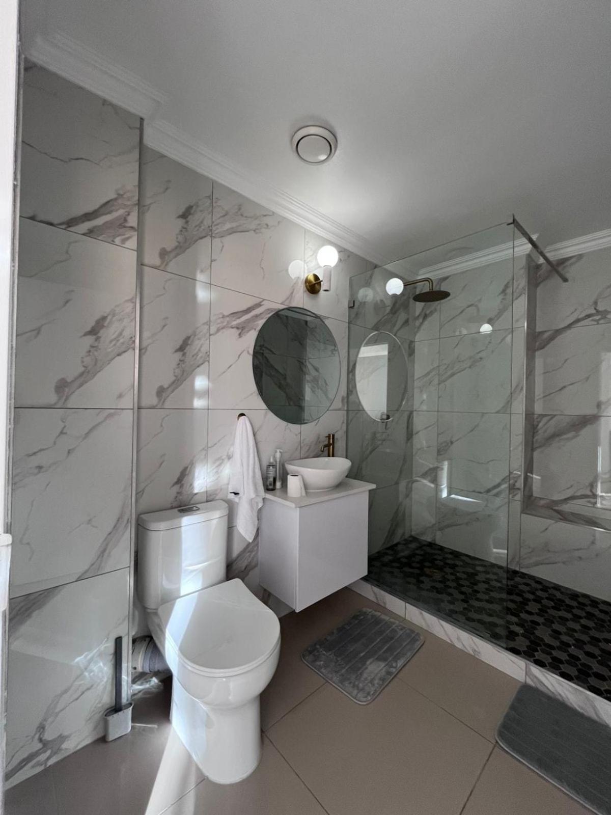 10th-floor Gem With Stunning Table Mountain Views Apartment *
