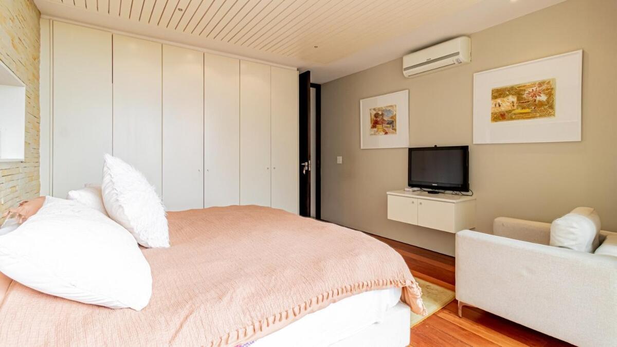 Upper Deane House - Number 37 Holiday home