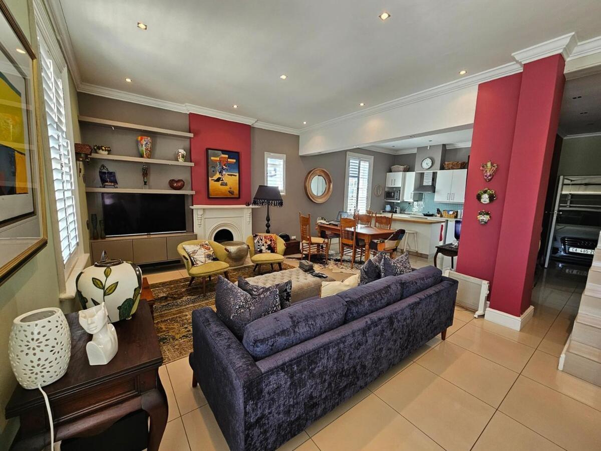 Fabulous Three Bed In The Heart Of Greenpoint Cidade Do Cabo