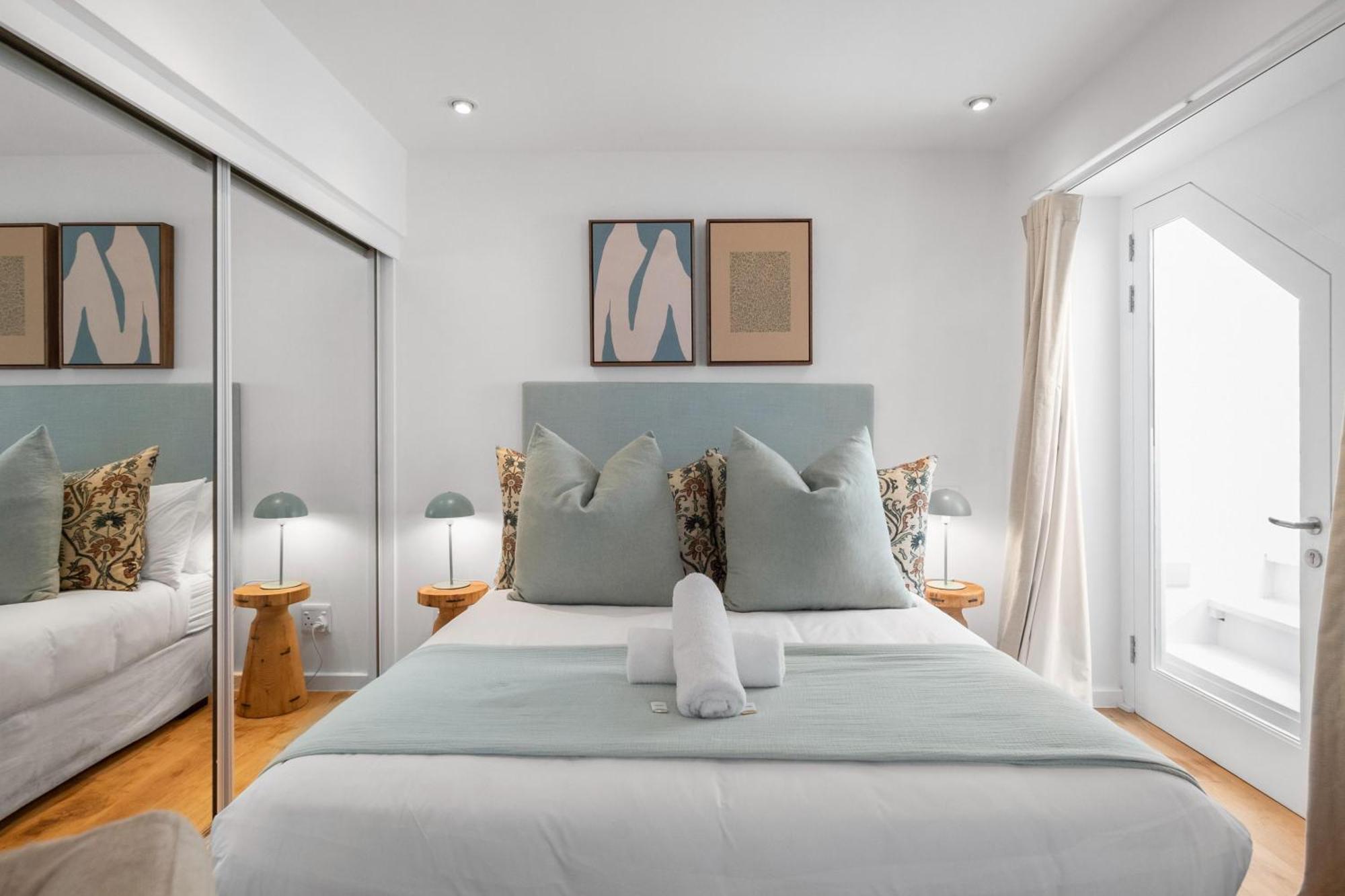 Point Charming With Patio Apartment Cape Town