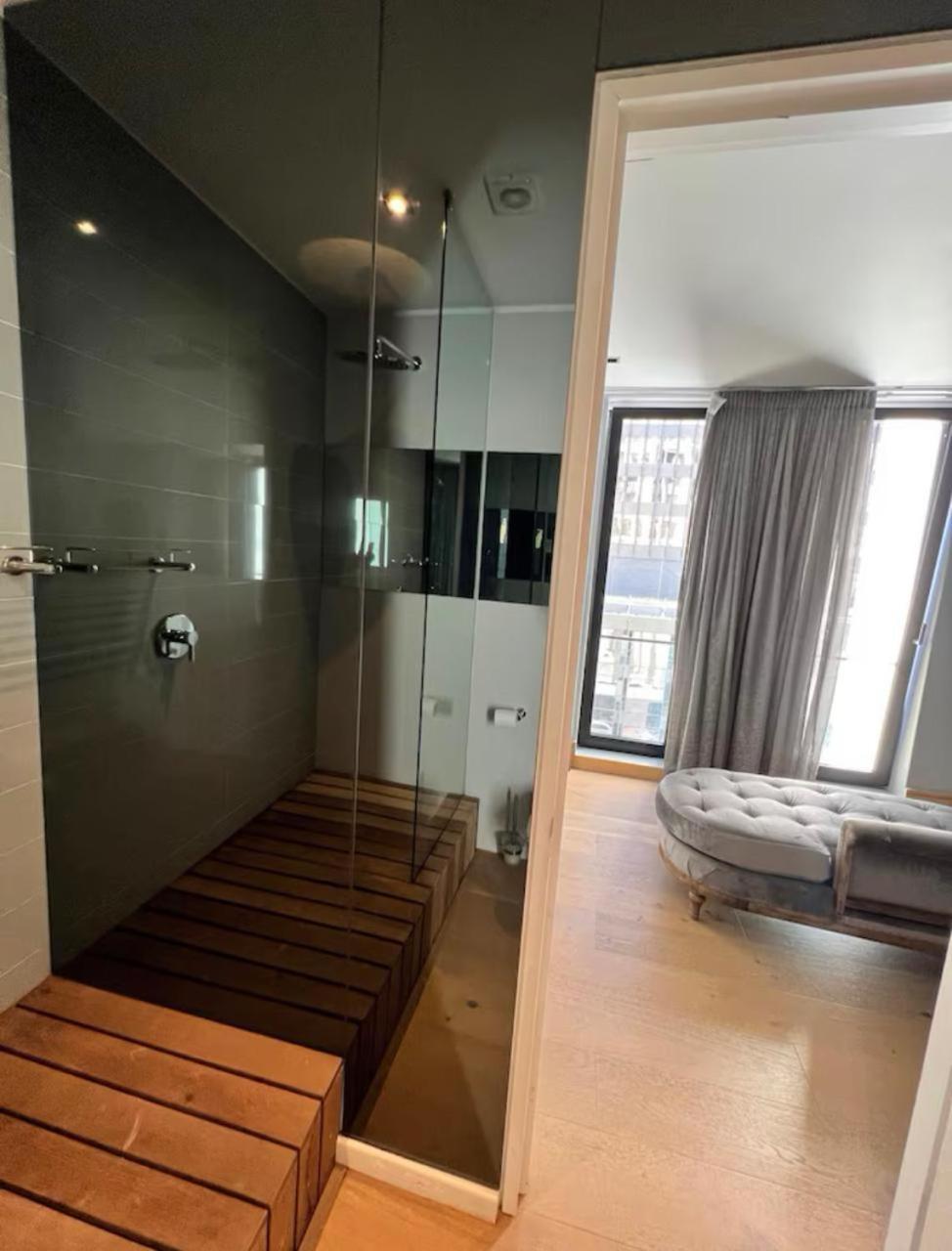 Apartamento Spacious High-end Modern Loft In The Centre Cape Town, Western Cape Listed