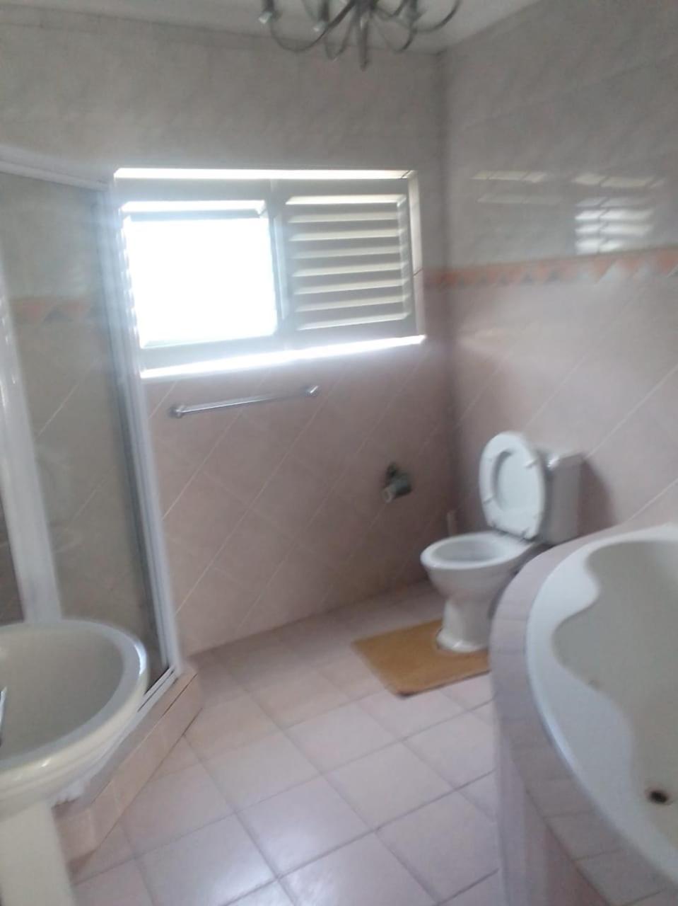 West Queens And Kings Guest house Cape Town
